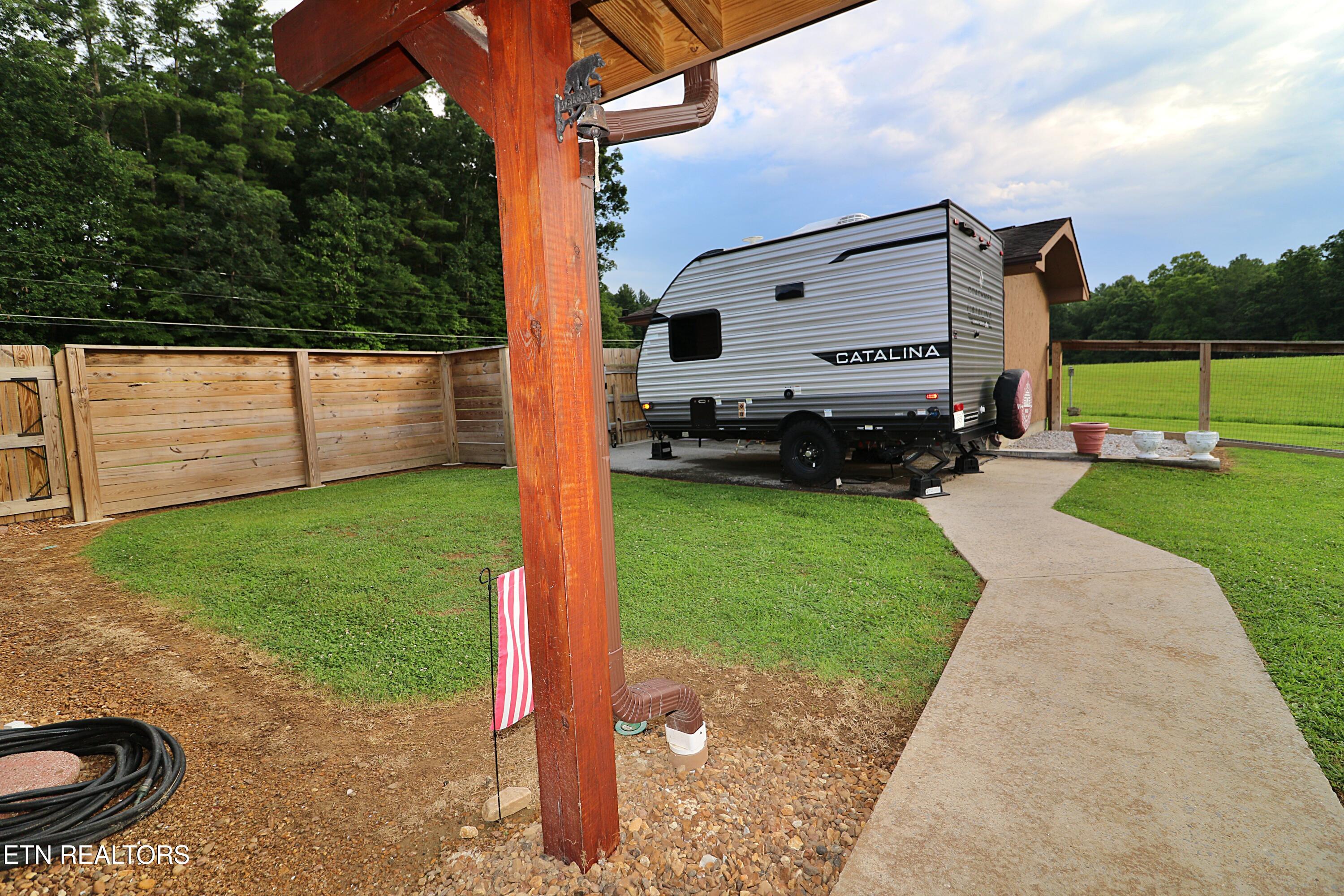 2171 Pine Hill Road Winfield TN 37892