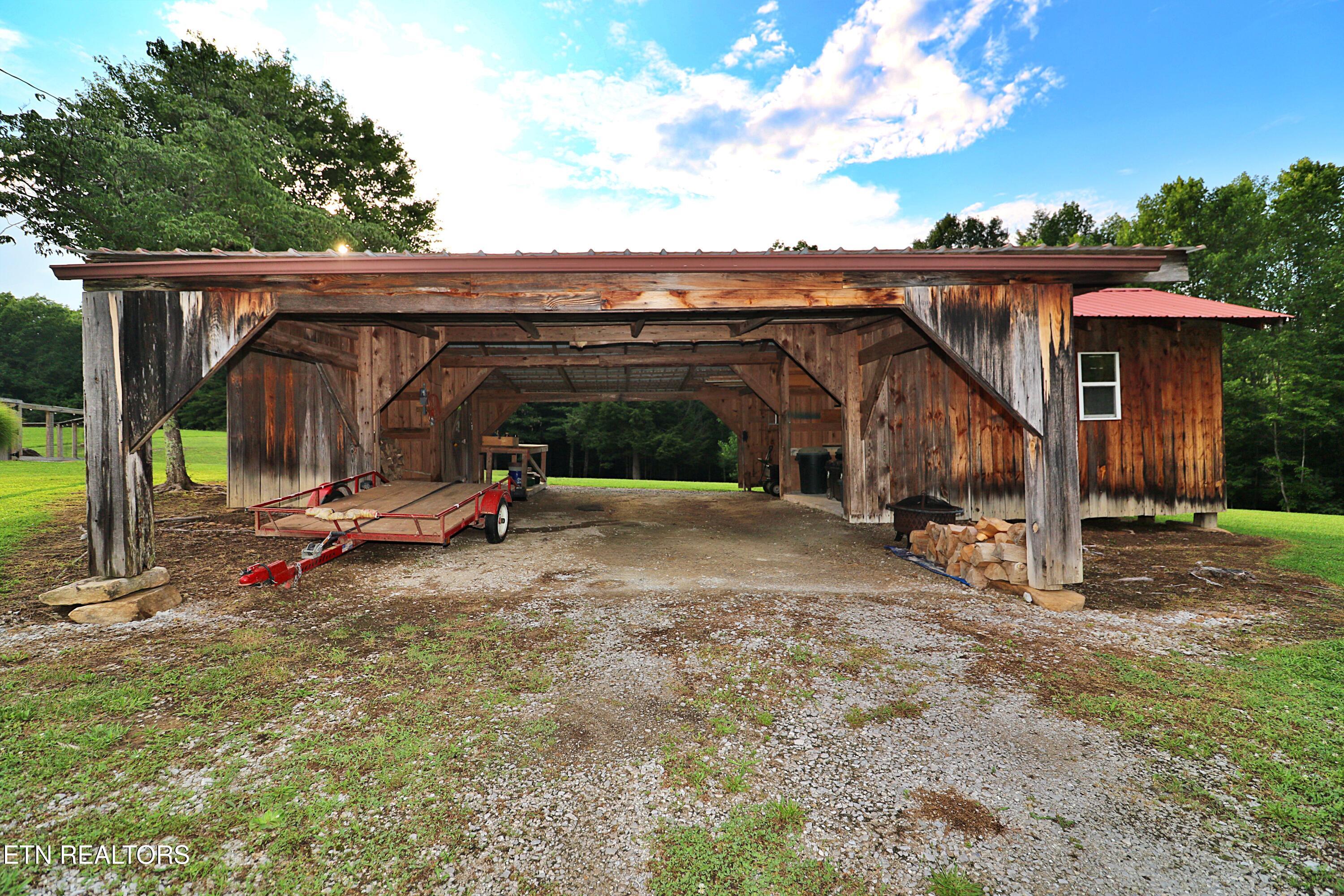 2171 Pine Hill Road Winfield TN 37892