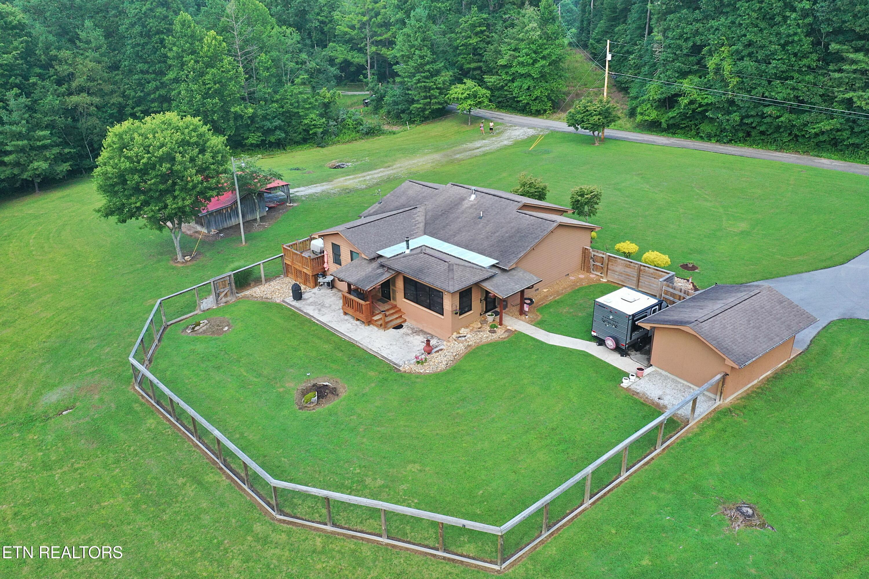 2171 Pine Hill Road Winfield TN 37892
