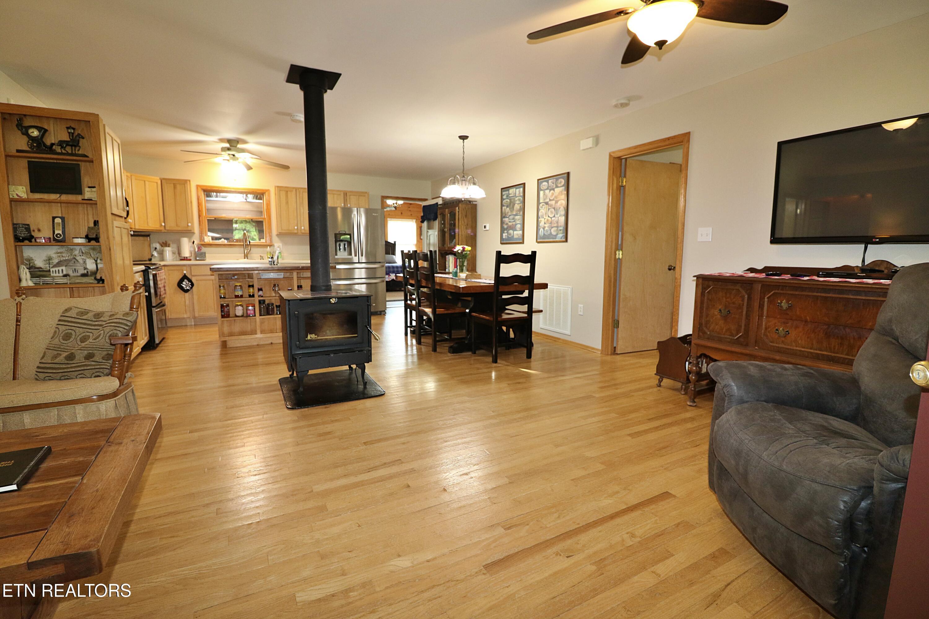 2171 Pine Hill Road Winfield TN 37892
