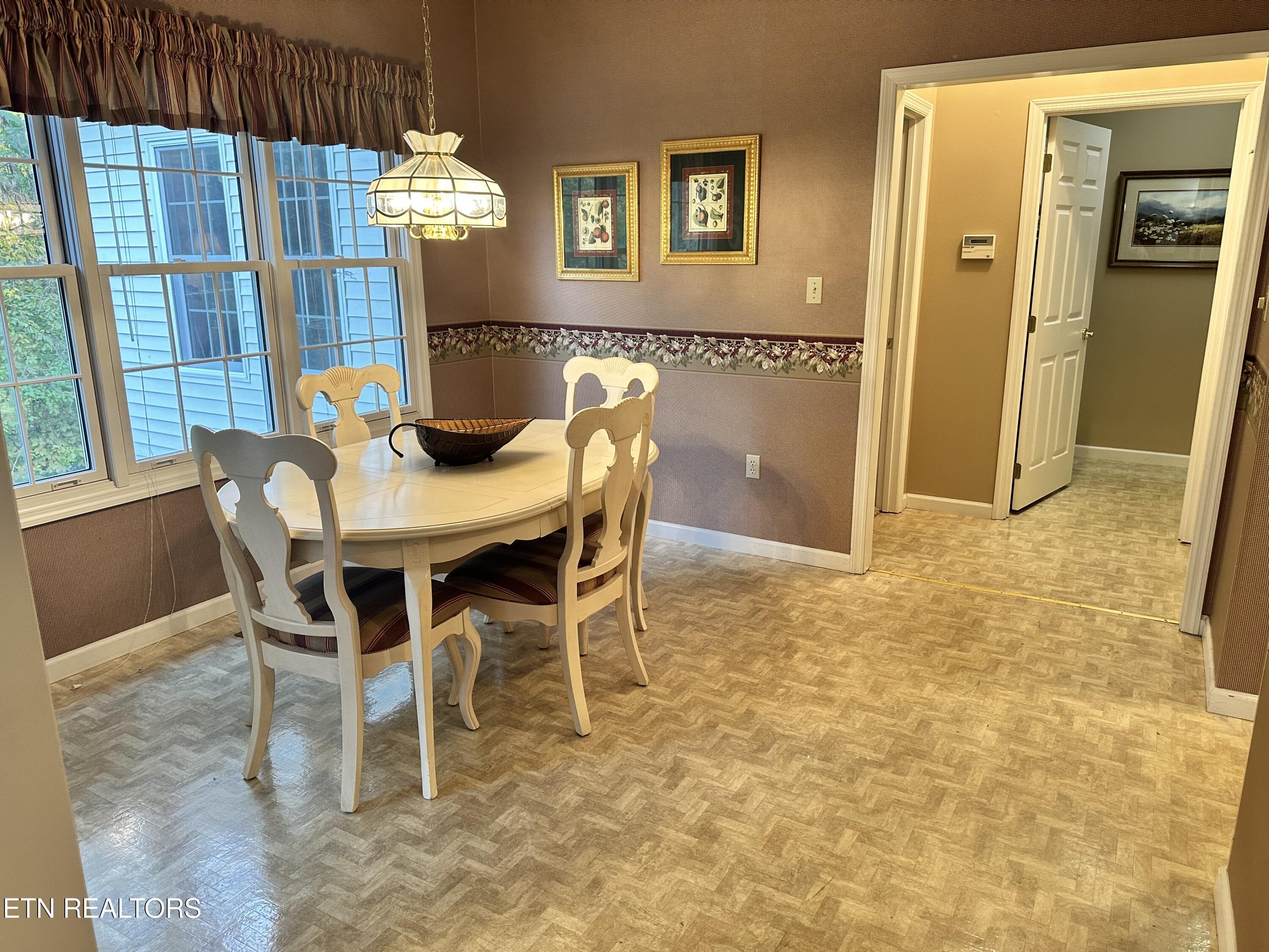 2819 Saint Charles Place Pigeon Forge TN 37863