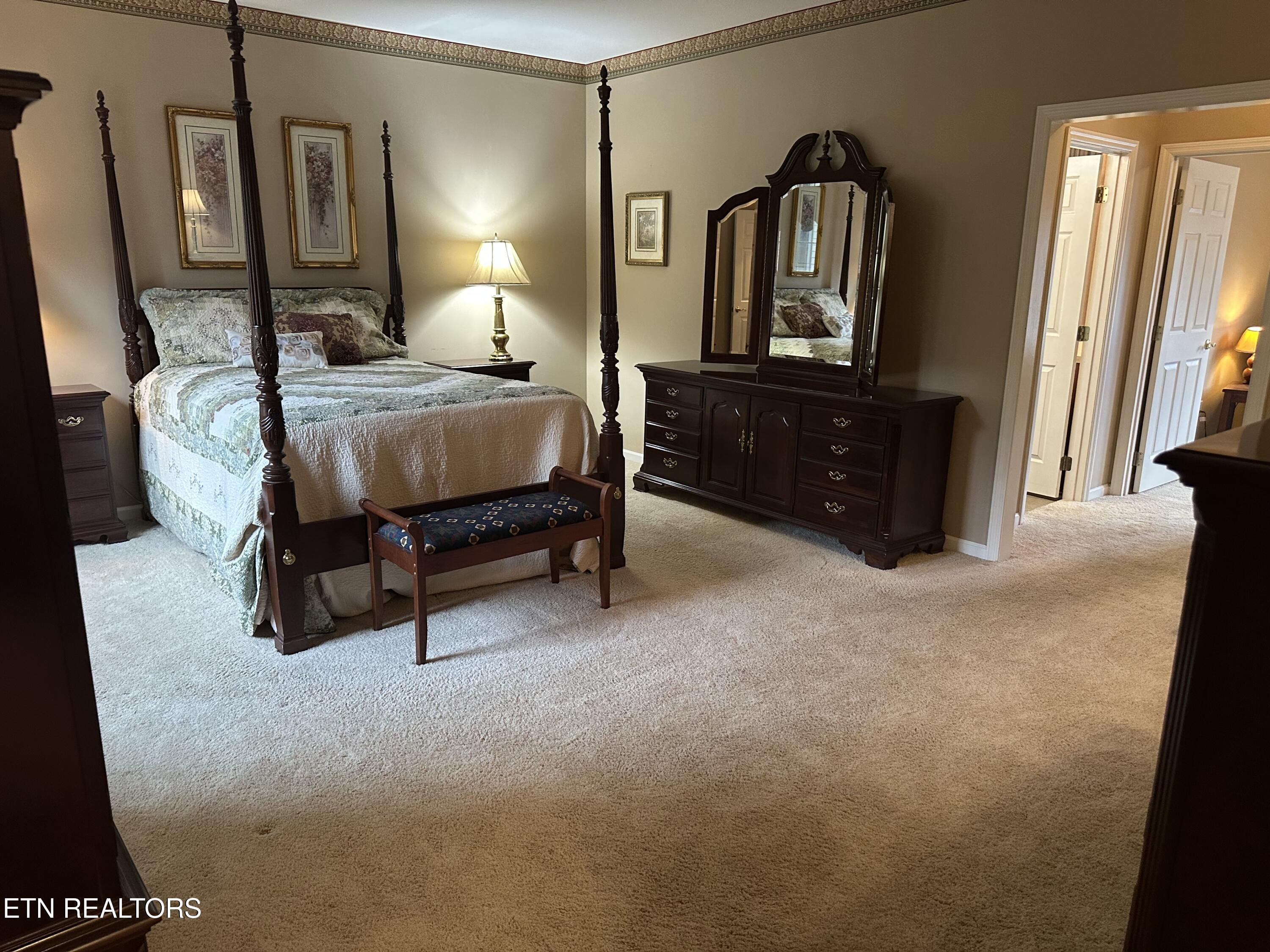 2819 Saint Charles Place Pigeon Forge TN 37863