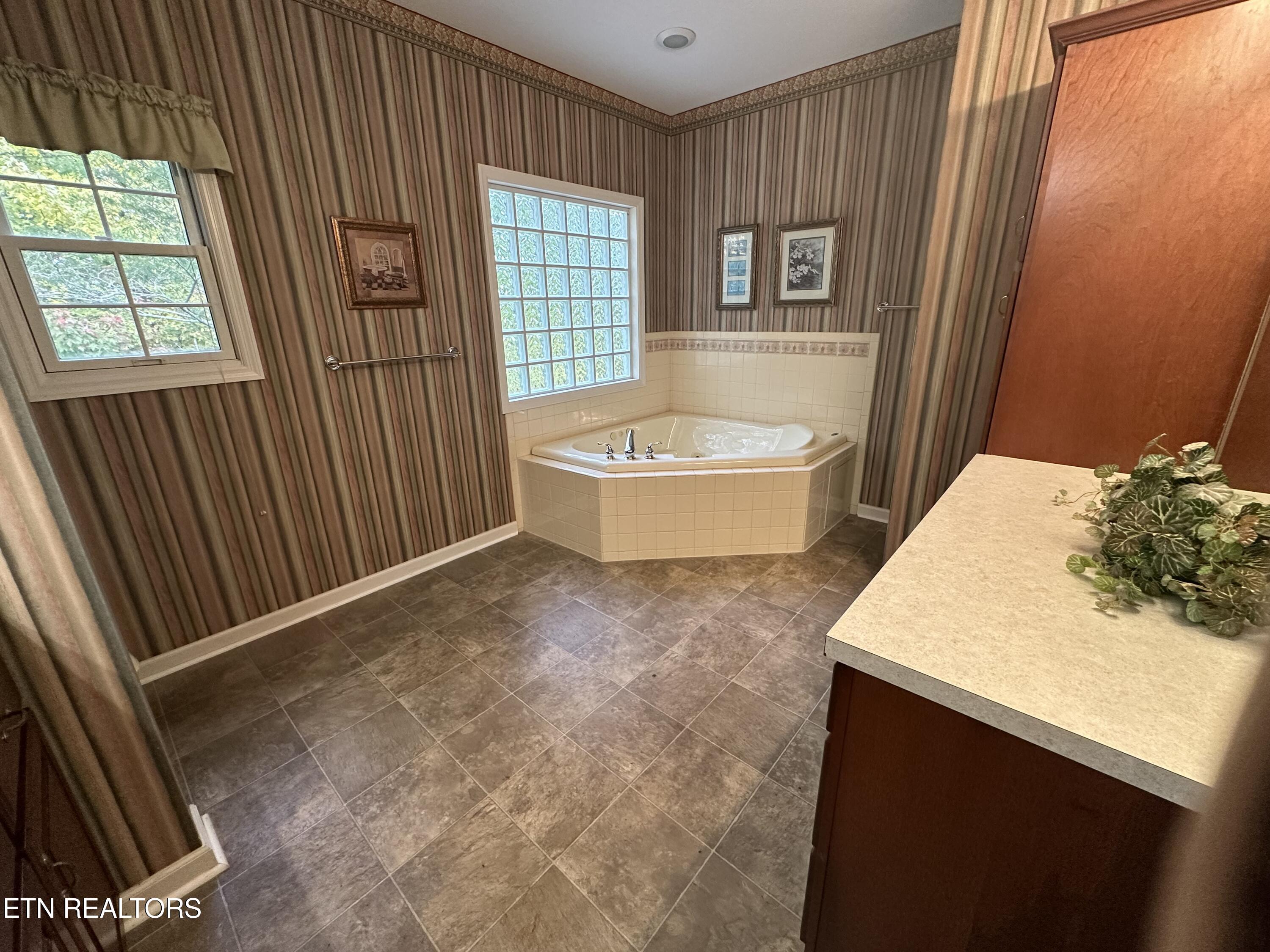2819 Saint Charles Place Pigeon Forge TN 37863