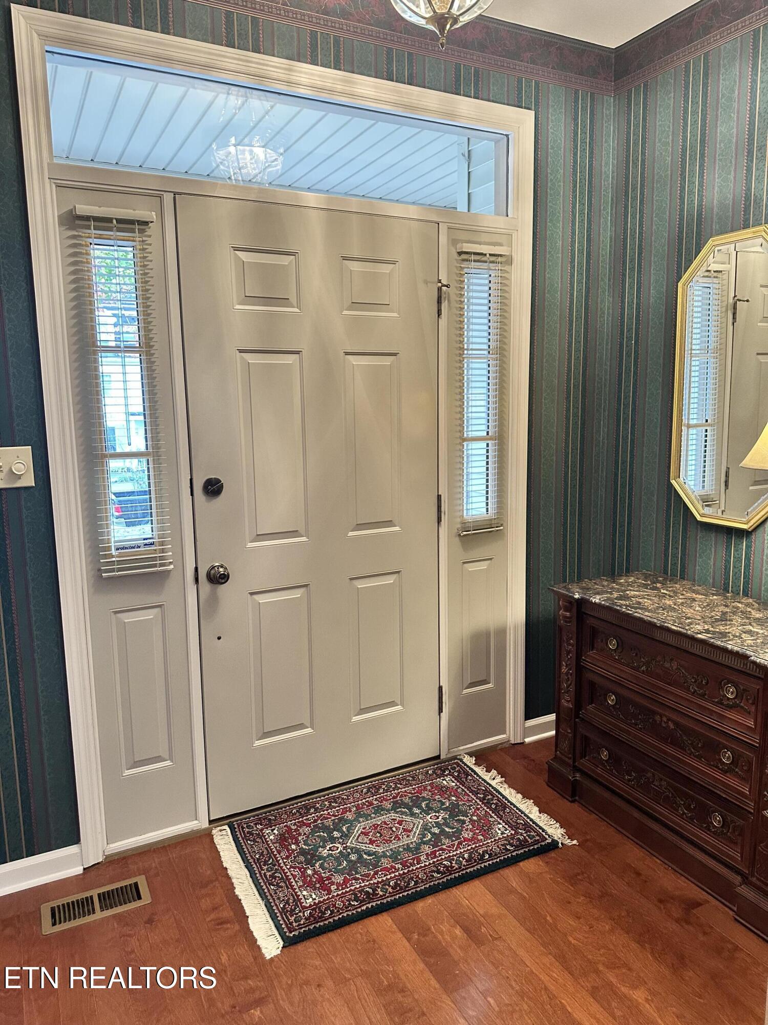 2819 Saint Charles Place Pigeon Forge TN 37863