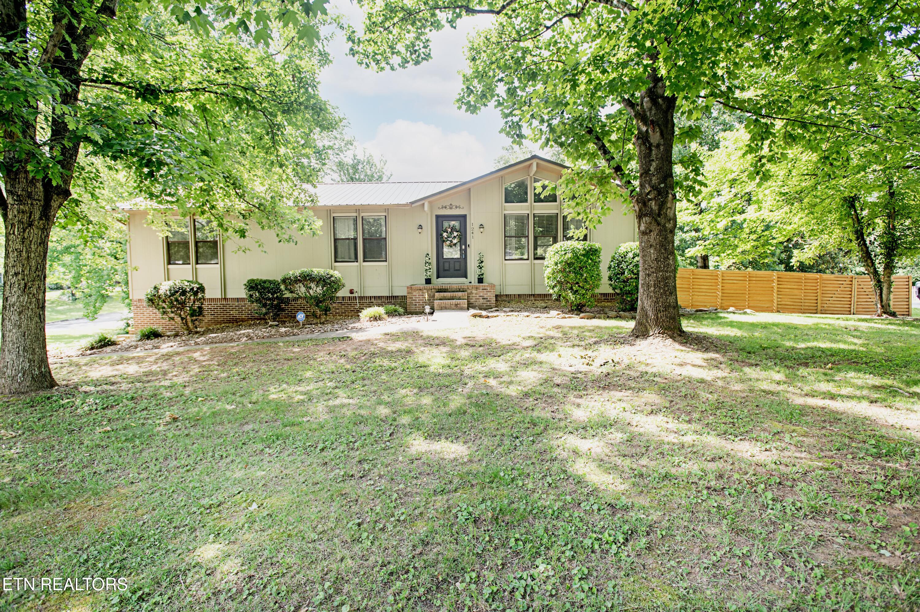 1241 Court Field Road Knoxville TN 37922