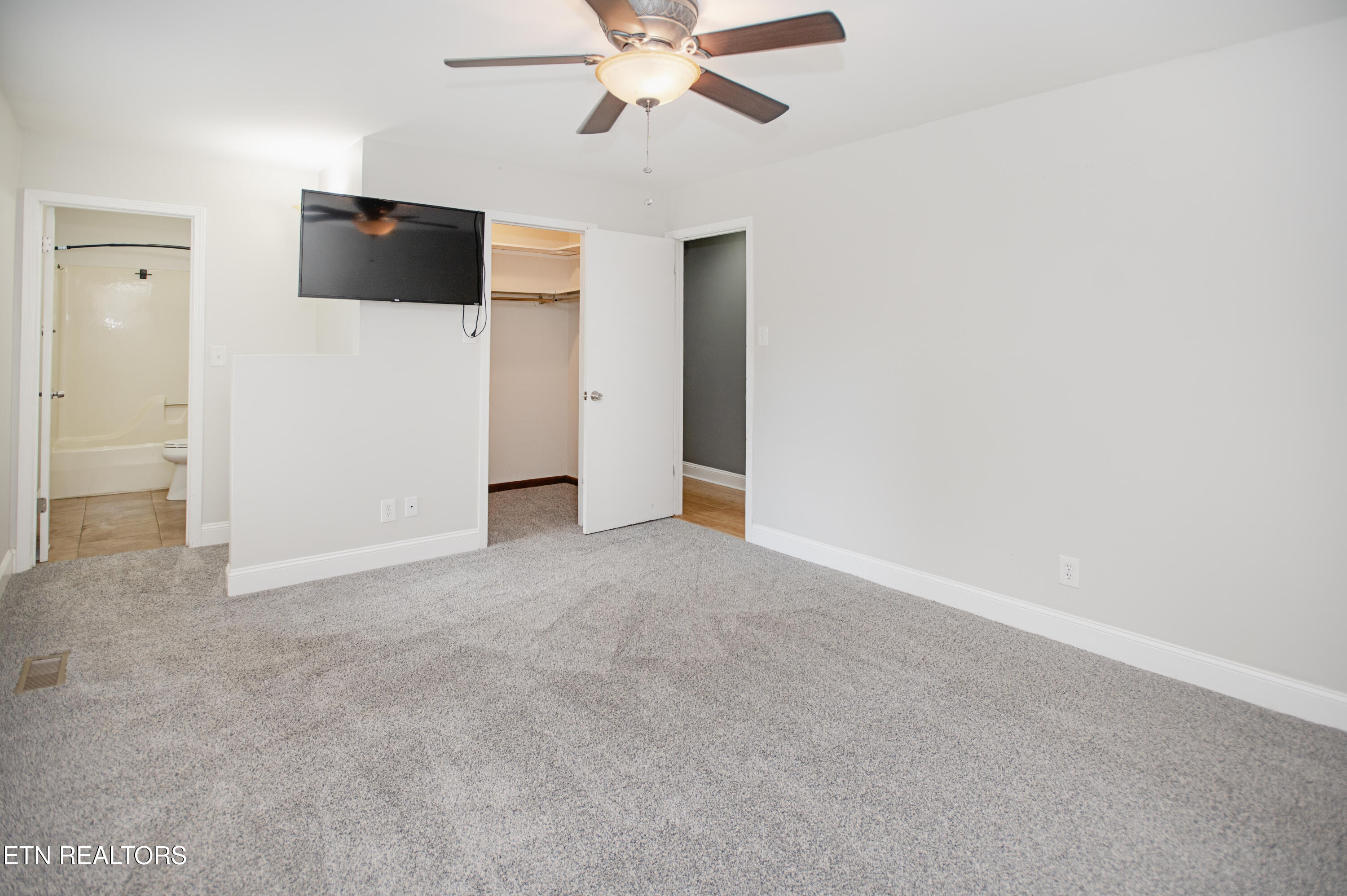 1241 Court Field Road Knoxville TN 37922