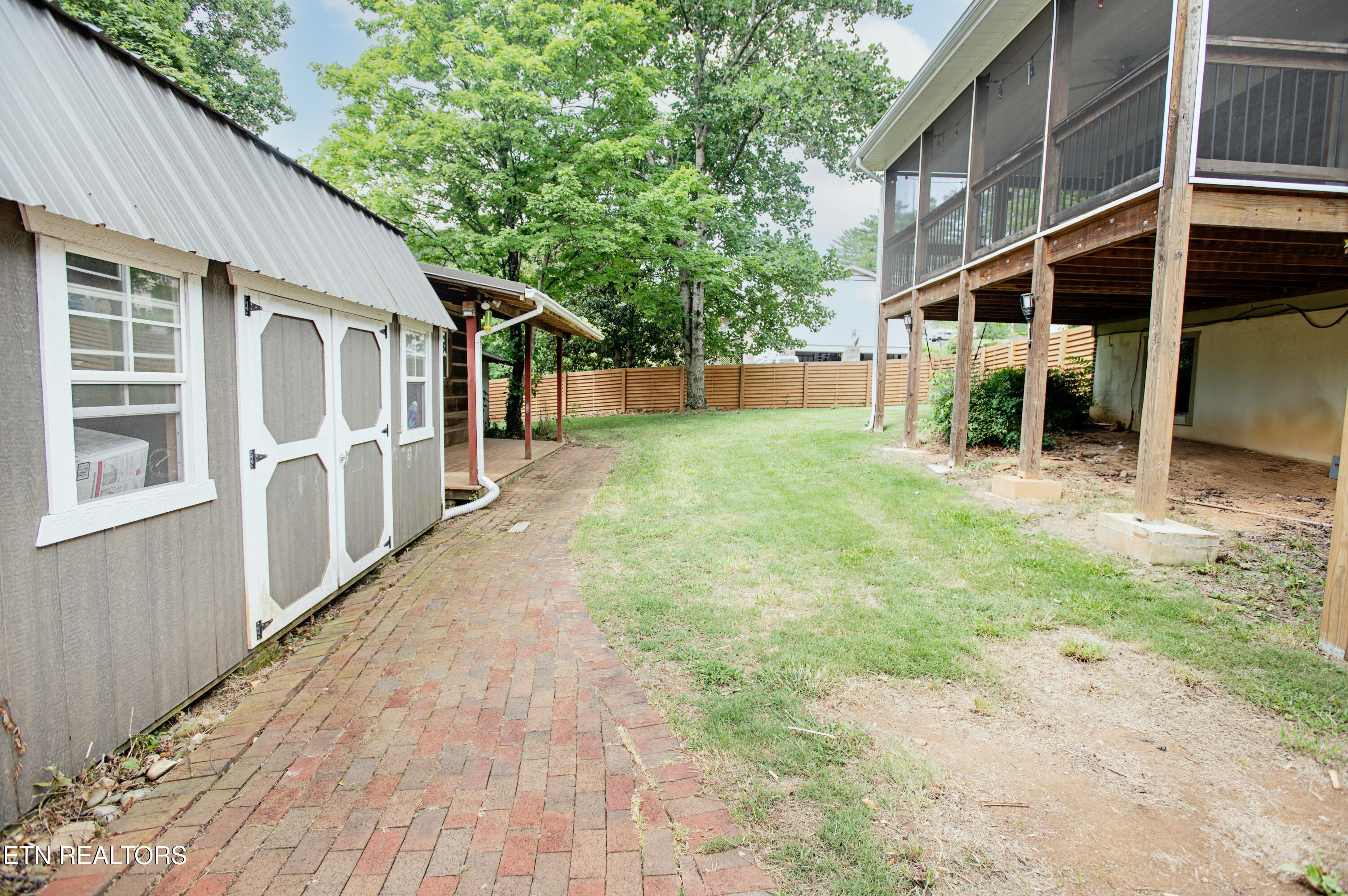 1241 Court Field Road Knoxville TN 37922