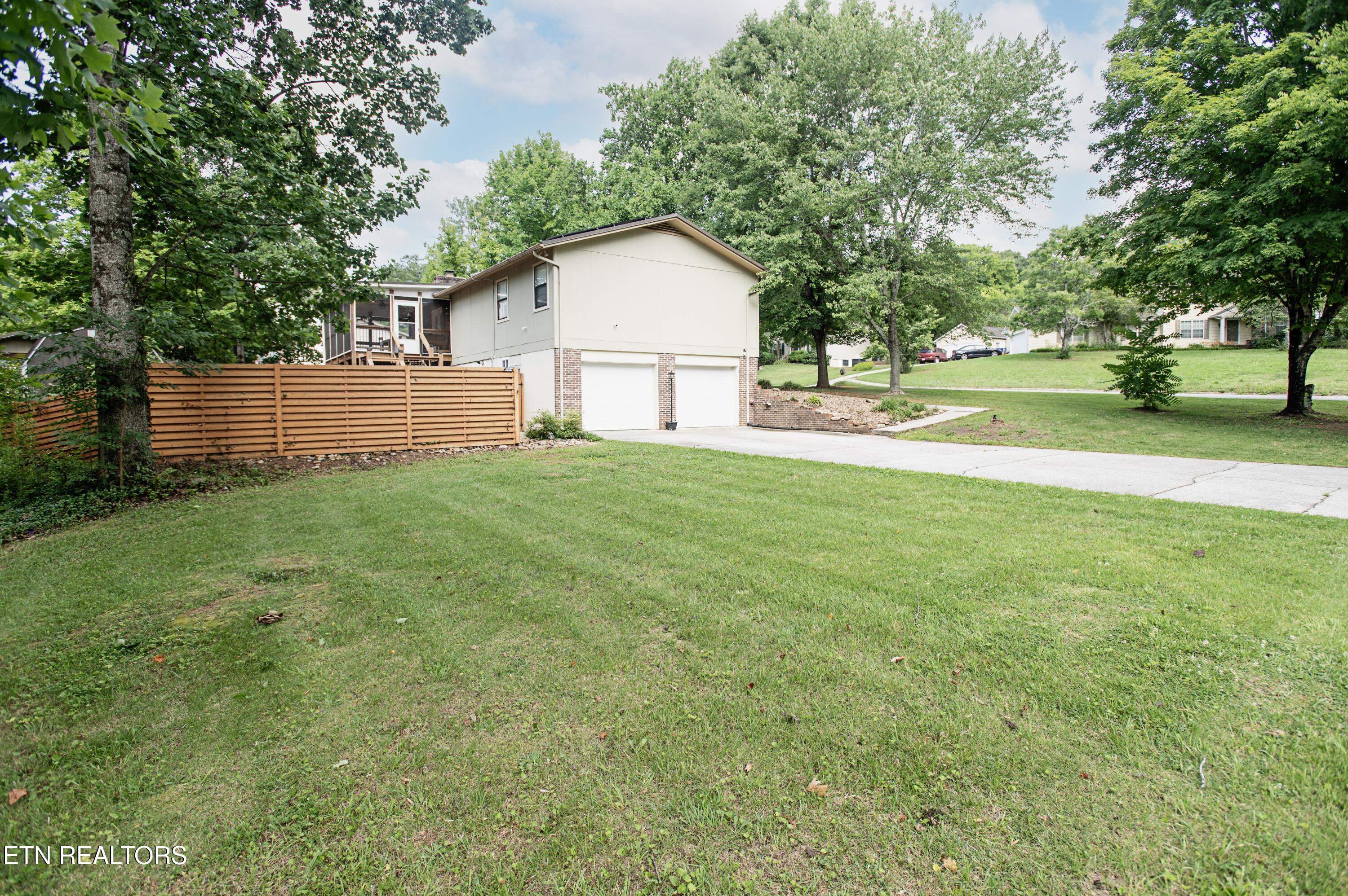 1241 Court Field Road Knoxville TN 37922