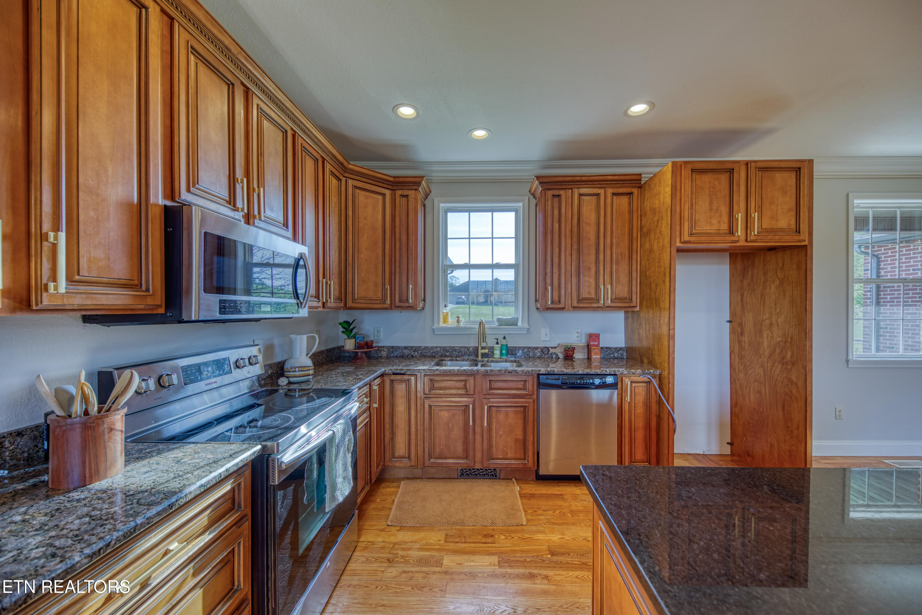 2859 Luther Catlett Circle Sevierville TN 37876