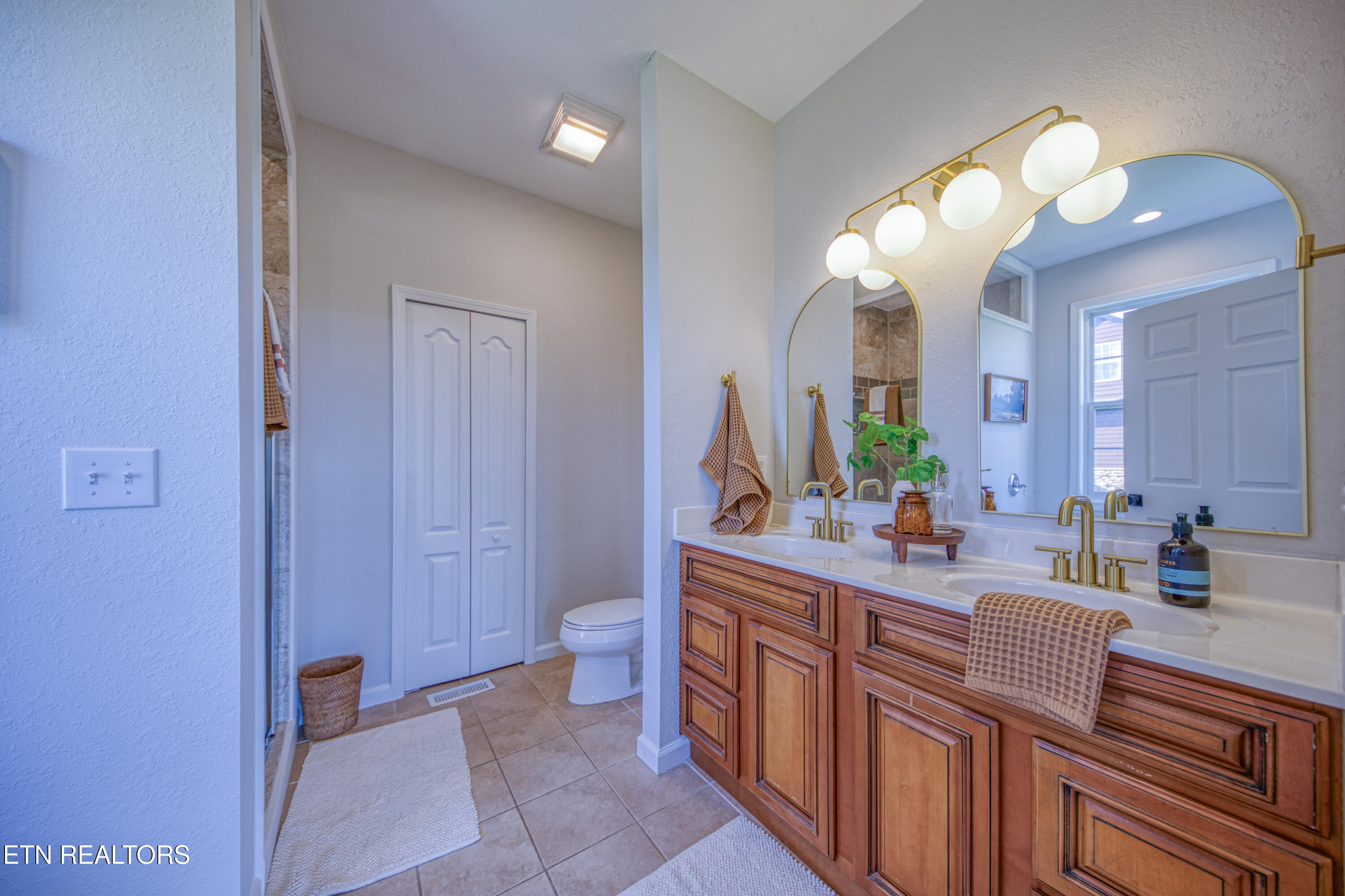 2859 Luther Catlett Circle Sevierville TN 37876
