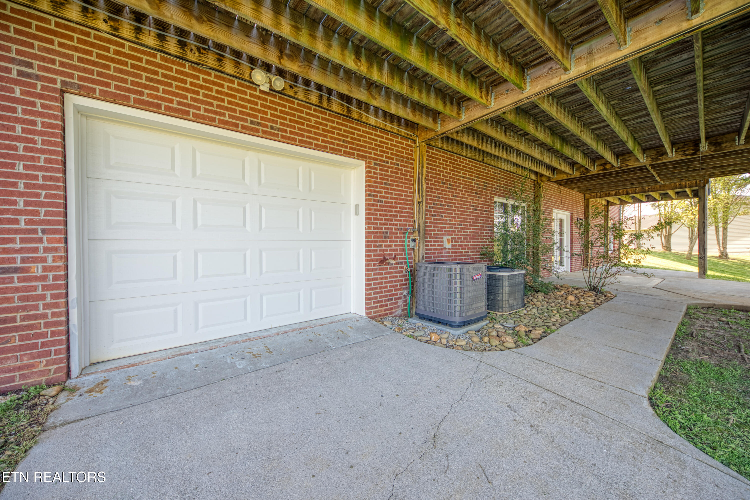 2859 Luther Catlett Circle Sevierville TN 37876