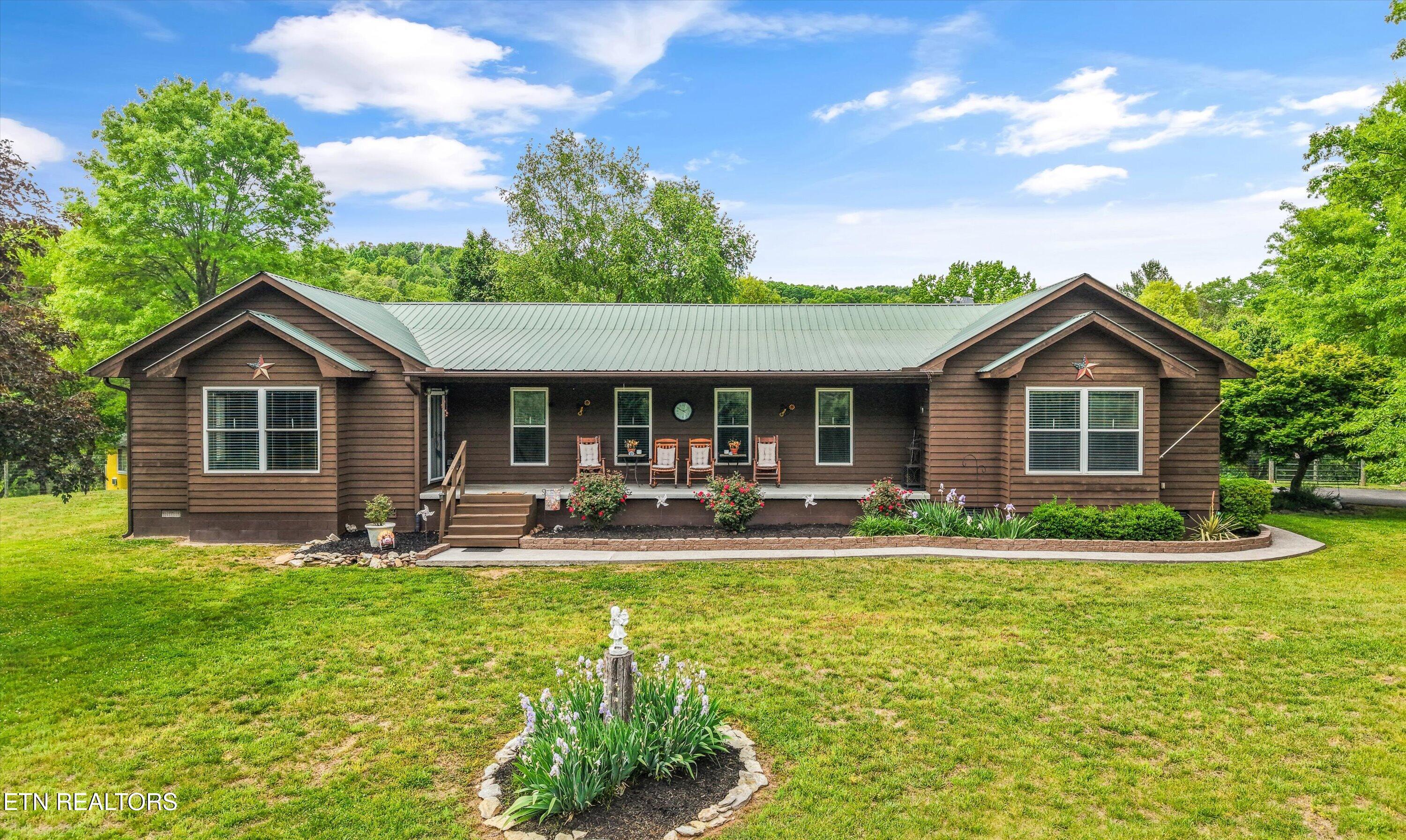 1500 Liberty Hill Drive Washburn TN 37888