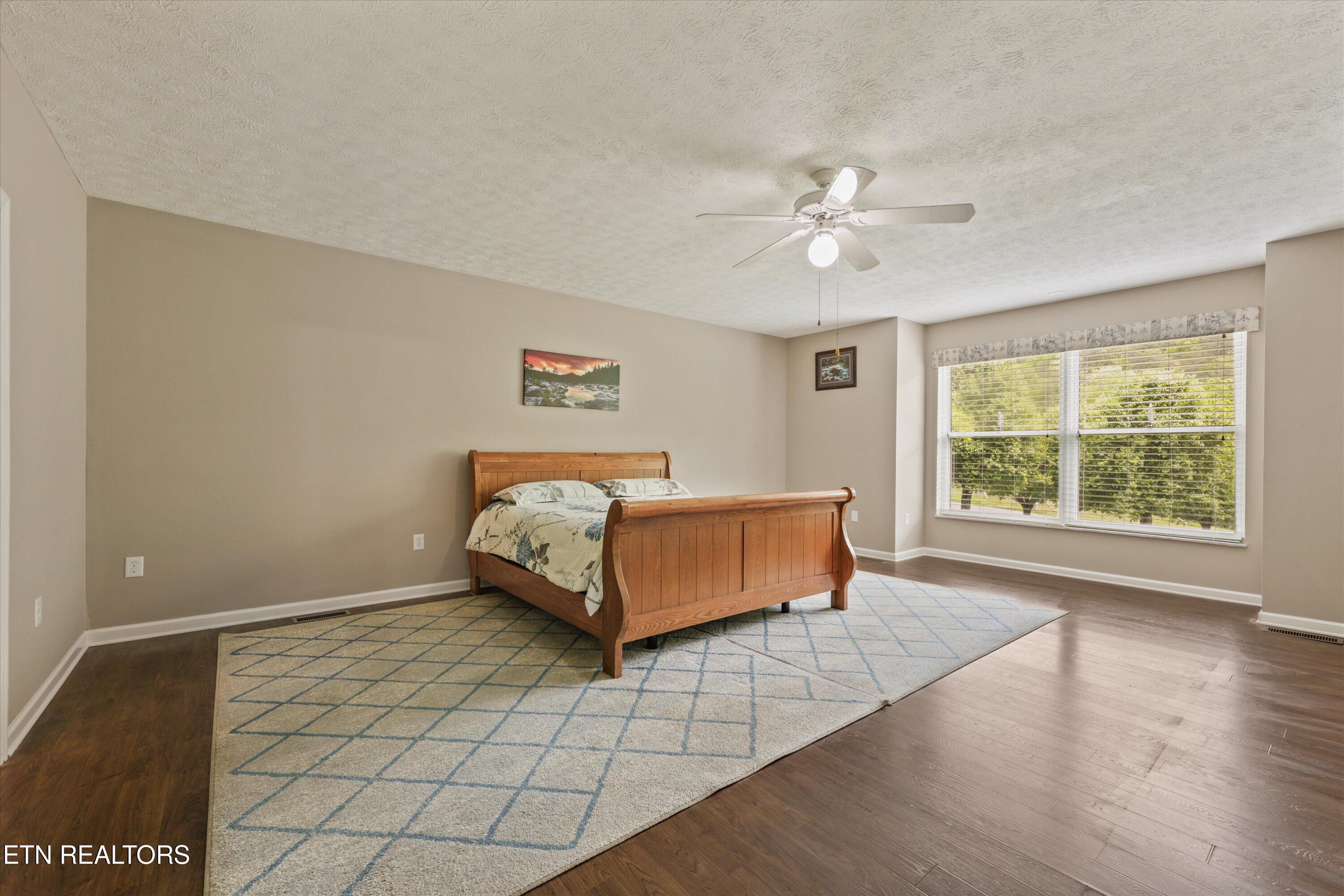 1500 Liberty Hill Drive Washburn TN 37888
