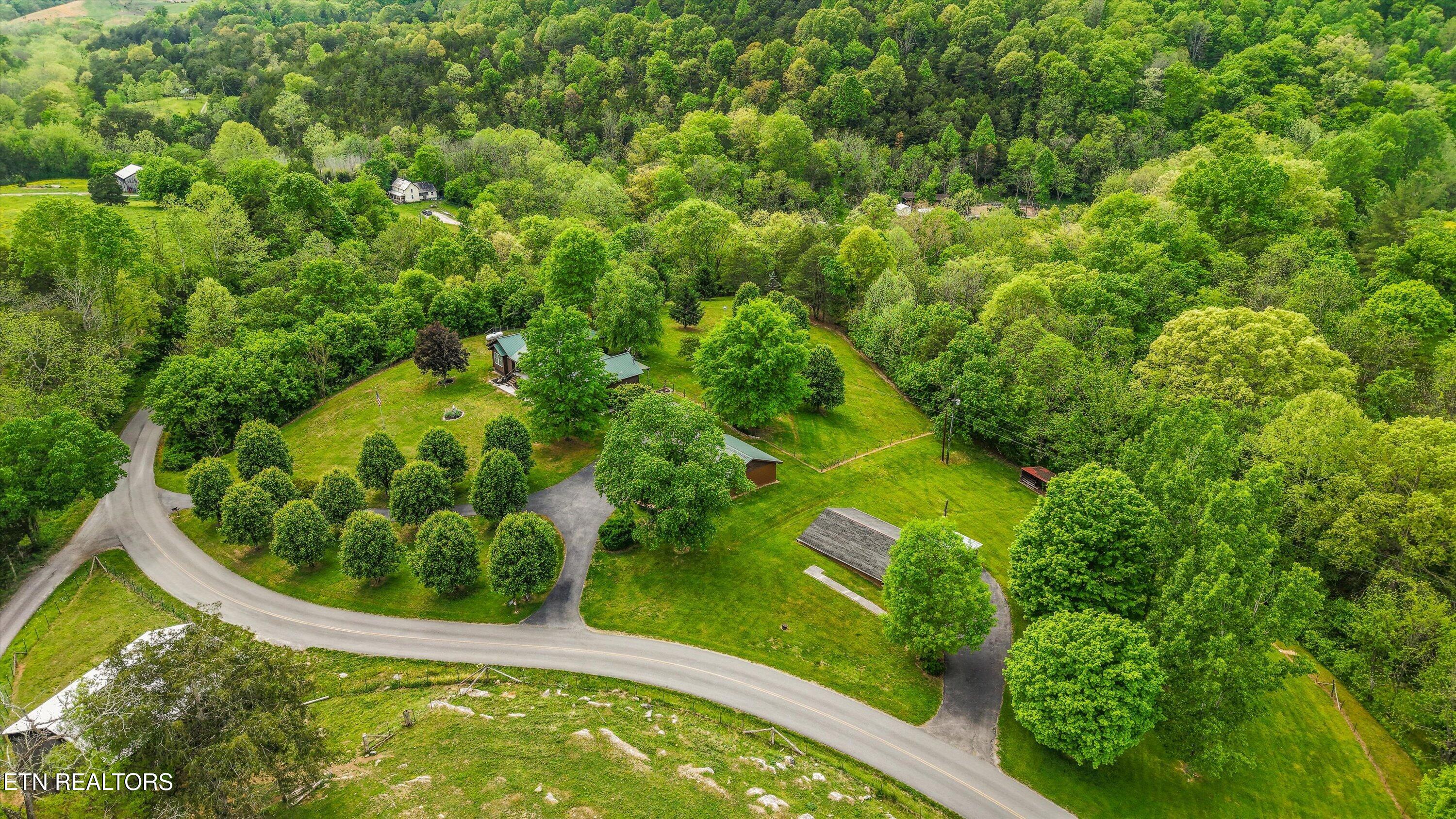 1500 Liberty Hill Drive Washburn TN 37888