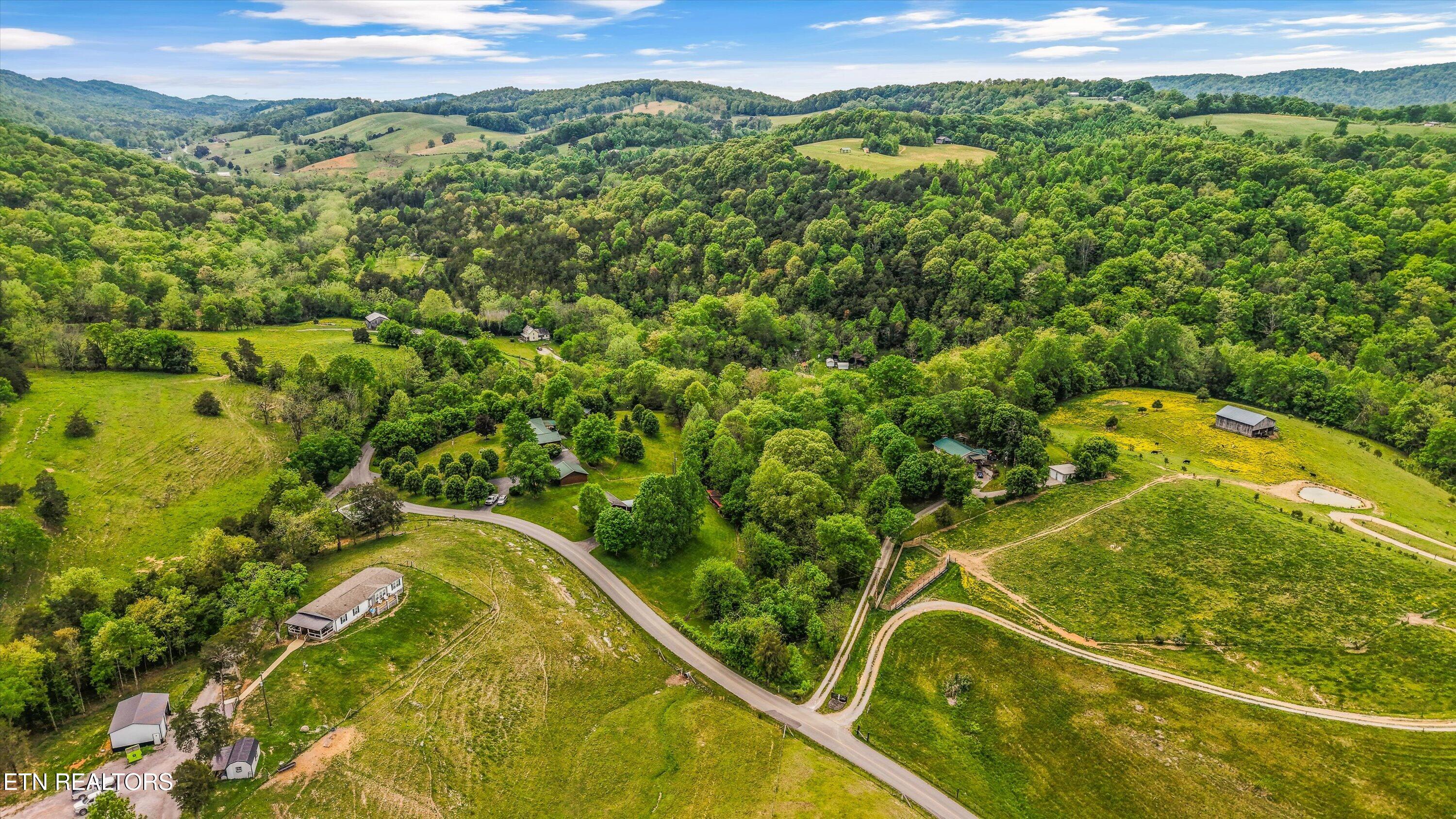 1500 Liberty Hill Drive Washburn TN 37888