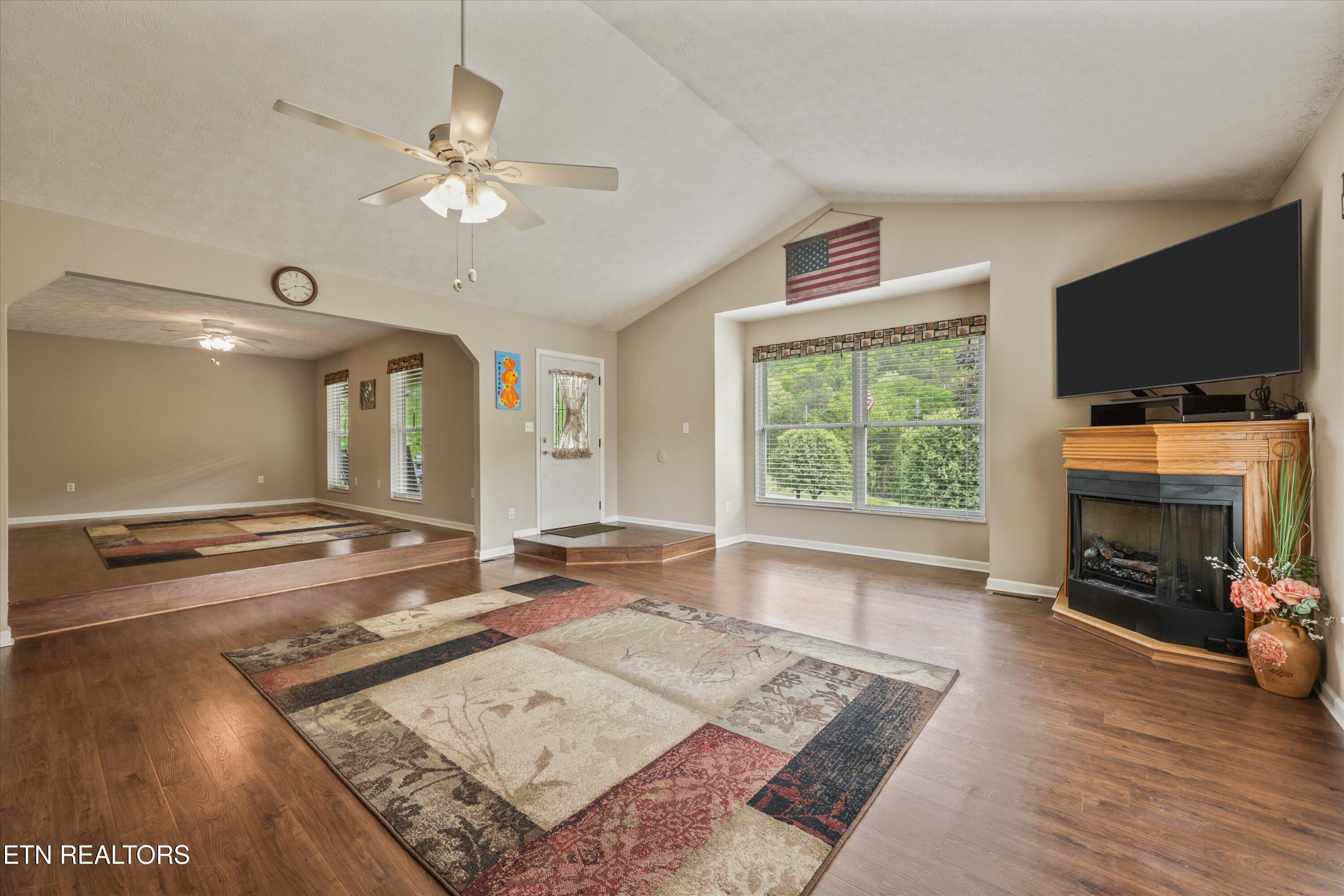 1500 Liberty Hill Drive Washburn TN 37888