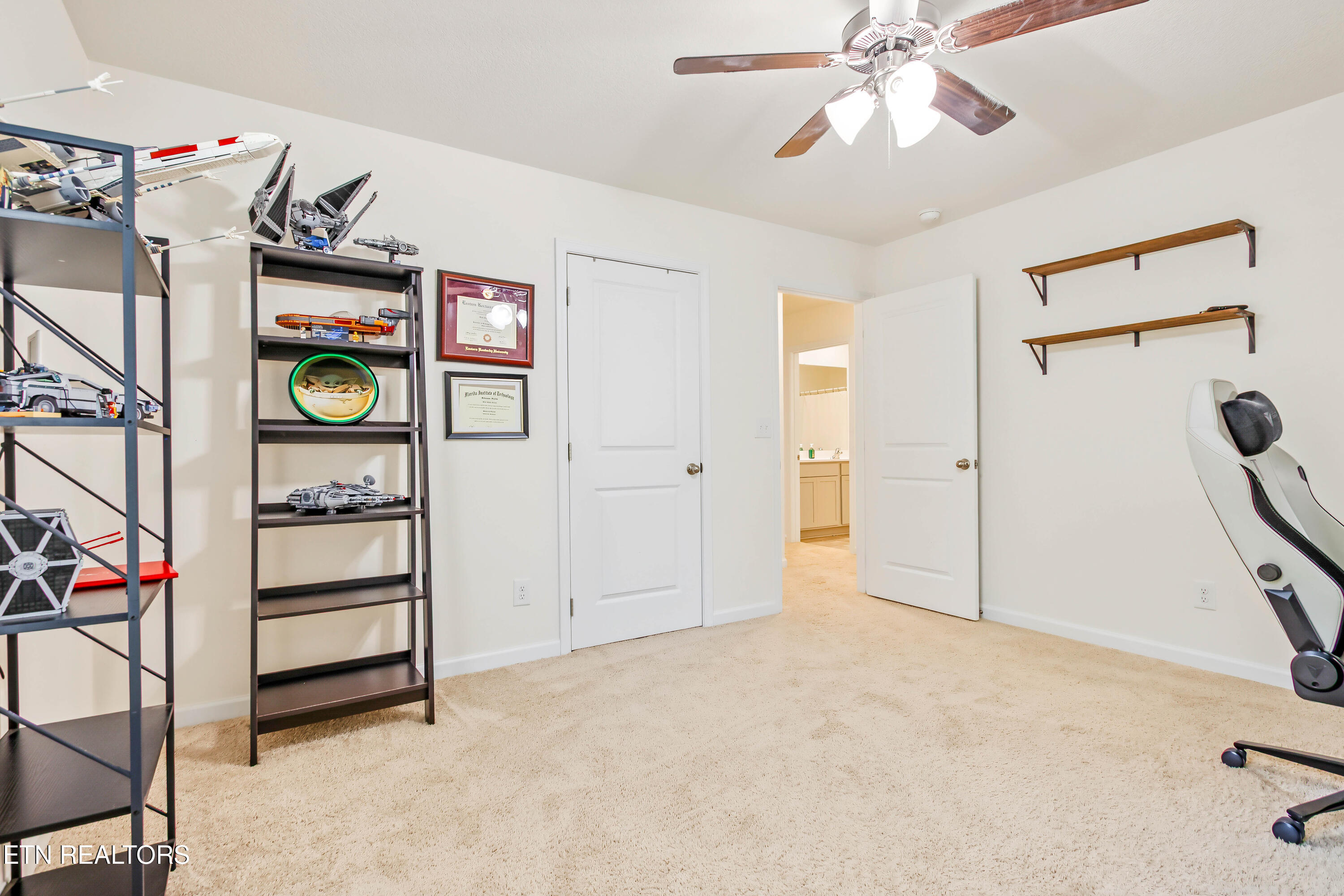537 Robotic Lane Knoxville TN 37920