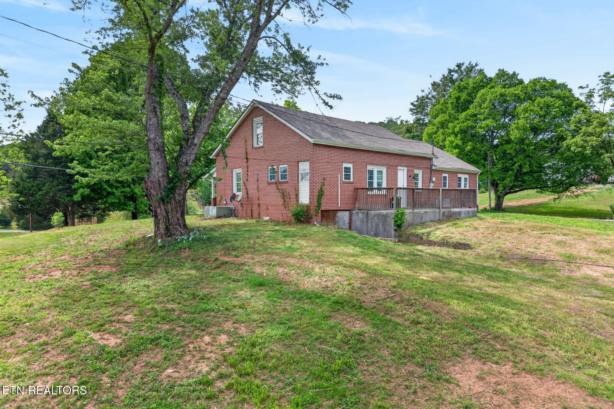 3065 Rocky Springs Road Spring City TN 37381