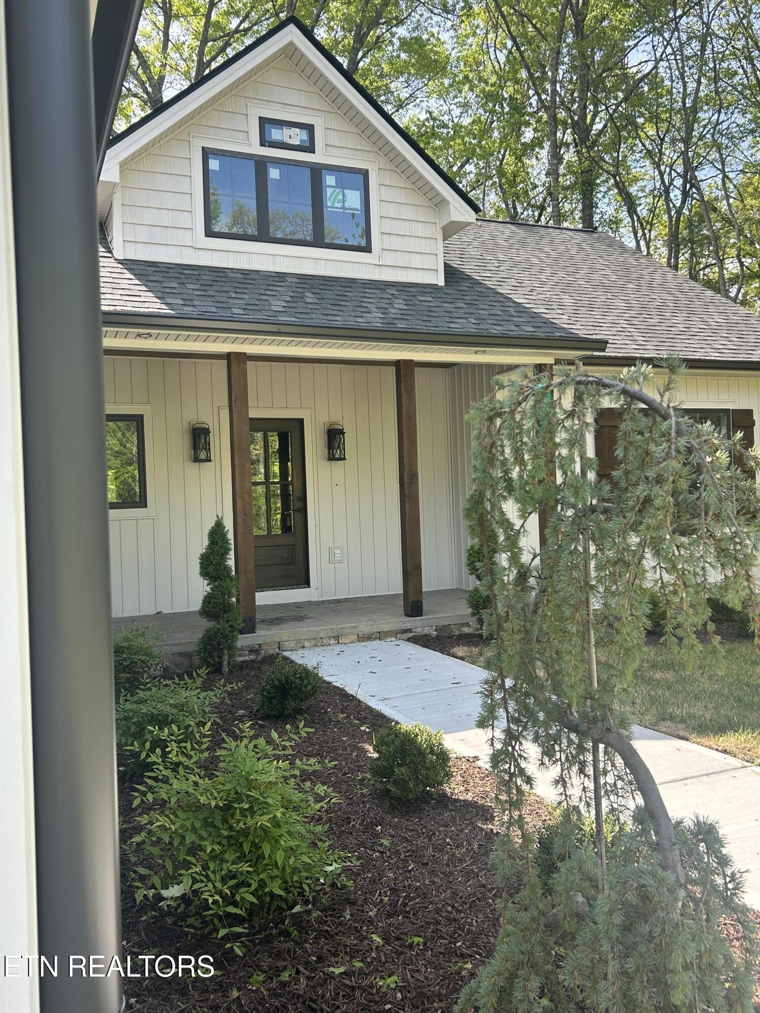 690 Westchester Drive Crossville TN 38558