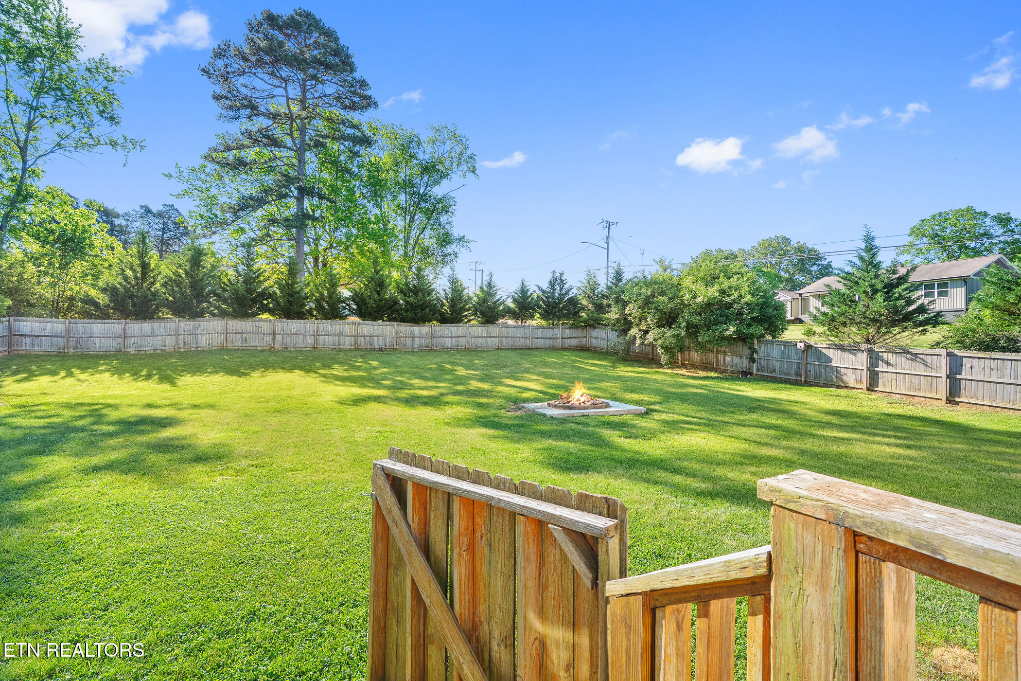 5204 Rowan Circle Knoxville TN 37912