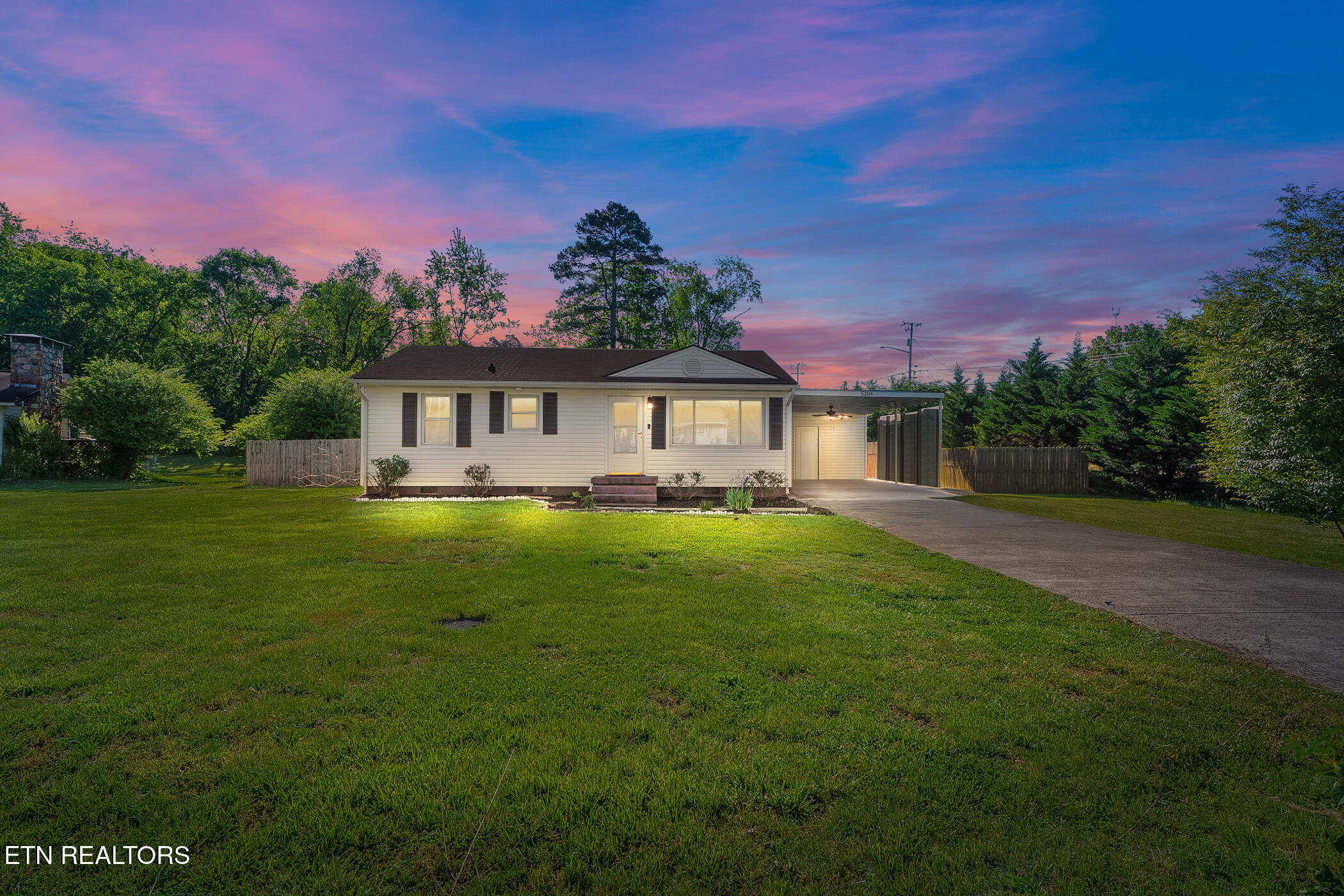 5204 Rowan Circle Knoxville TN 37912