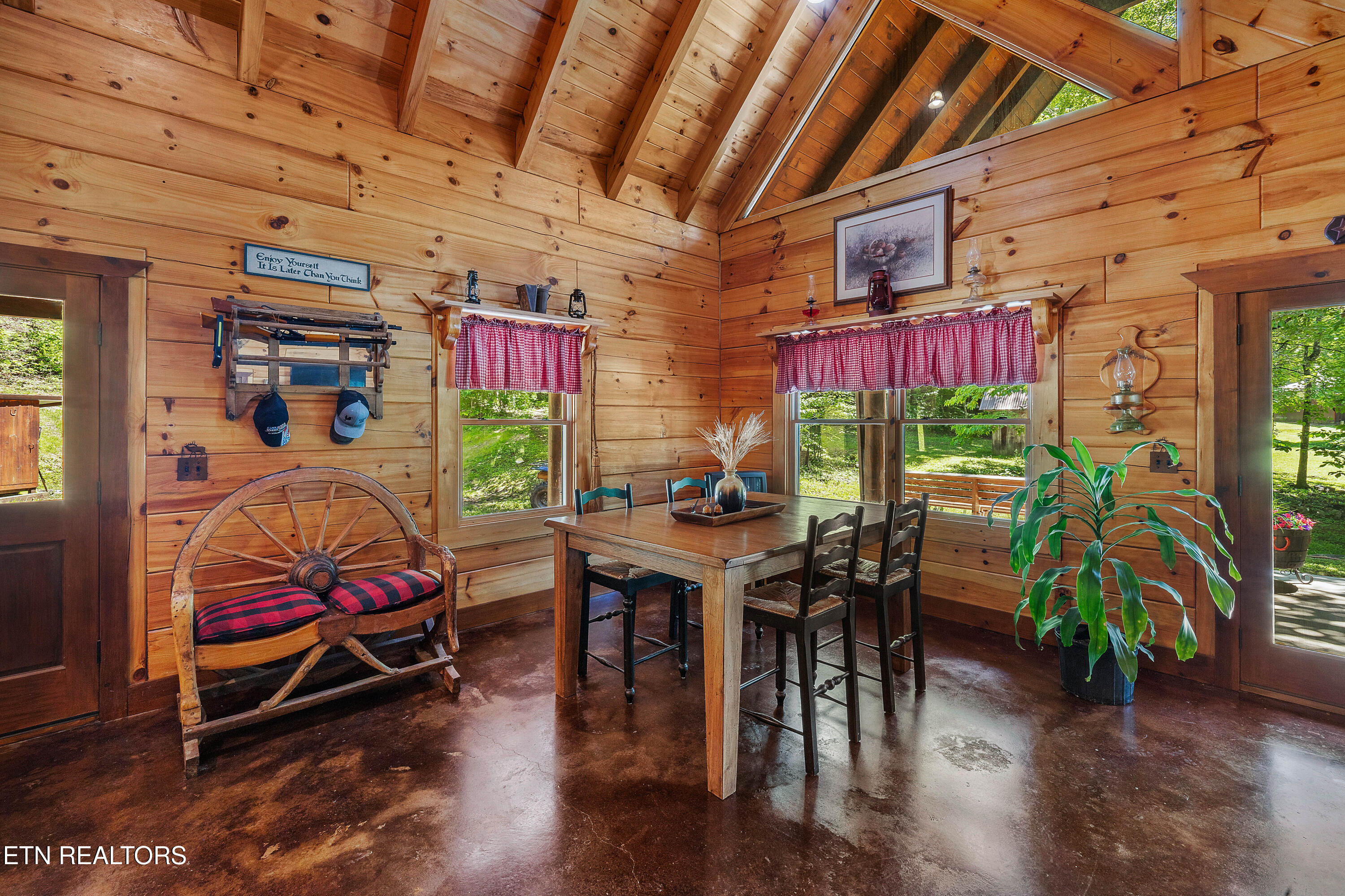 1151 Chestnut Valley Road Vonore TN 37885