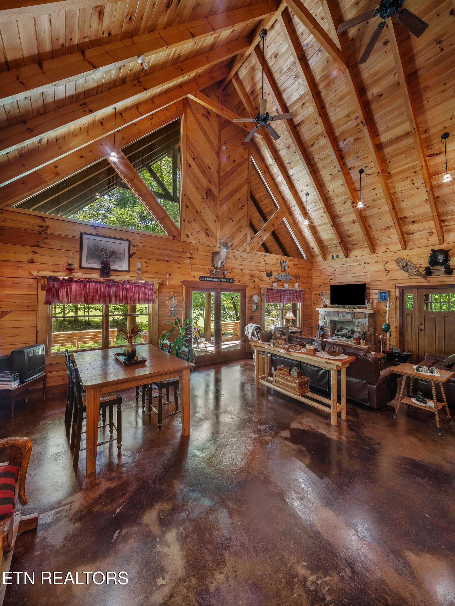 1151 Chestnut Valley Road Vonore TN 37885