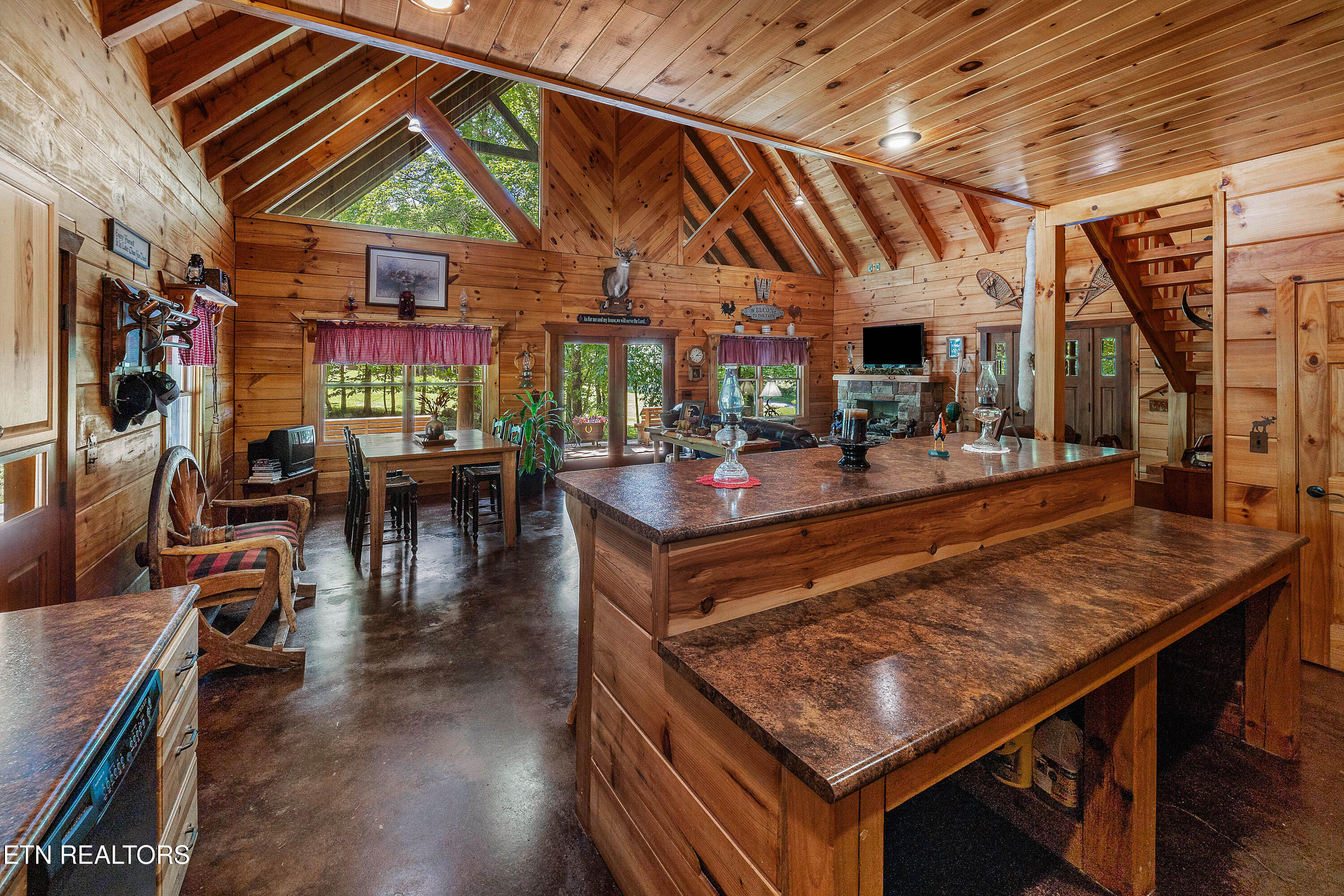 1151 Chestnut Valley Road Vonore TN 37885