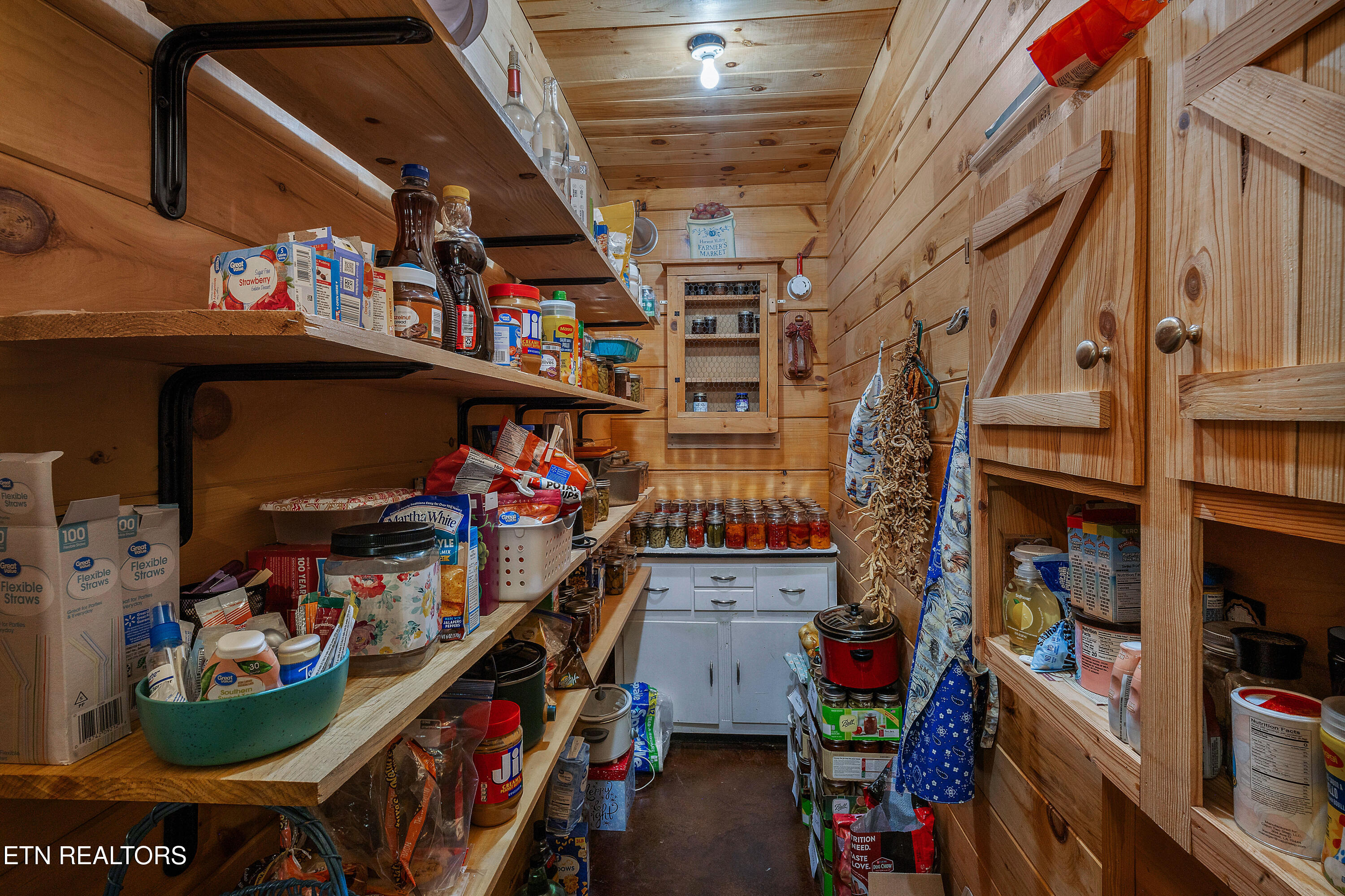1151 Chestnut Valley Road Vonore TN 37885