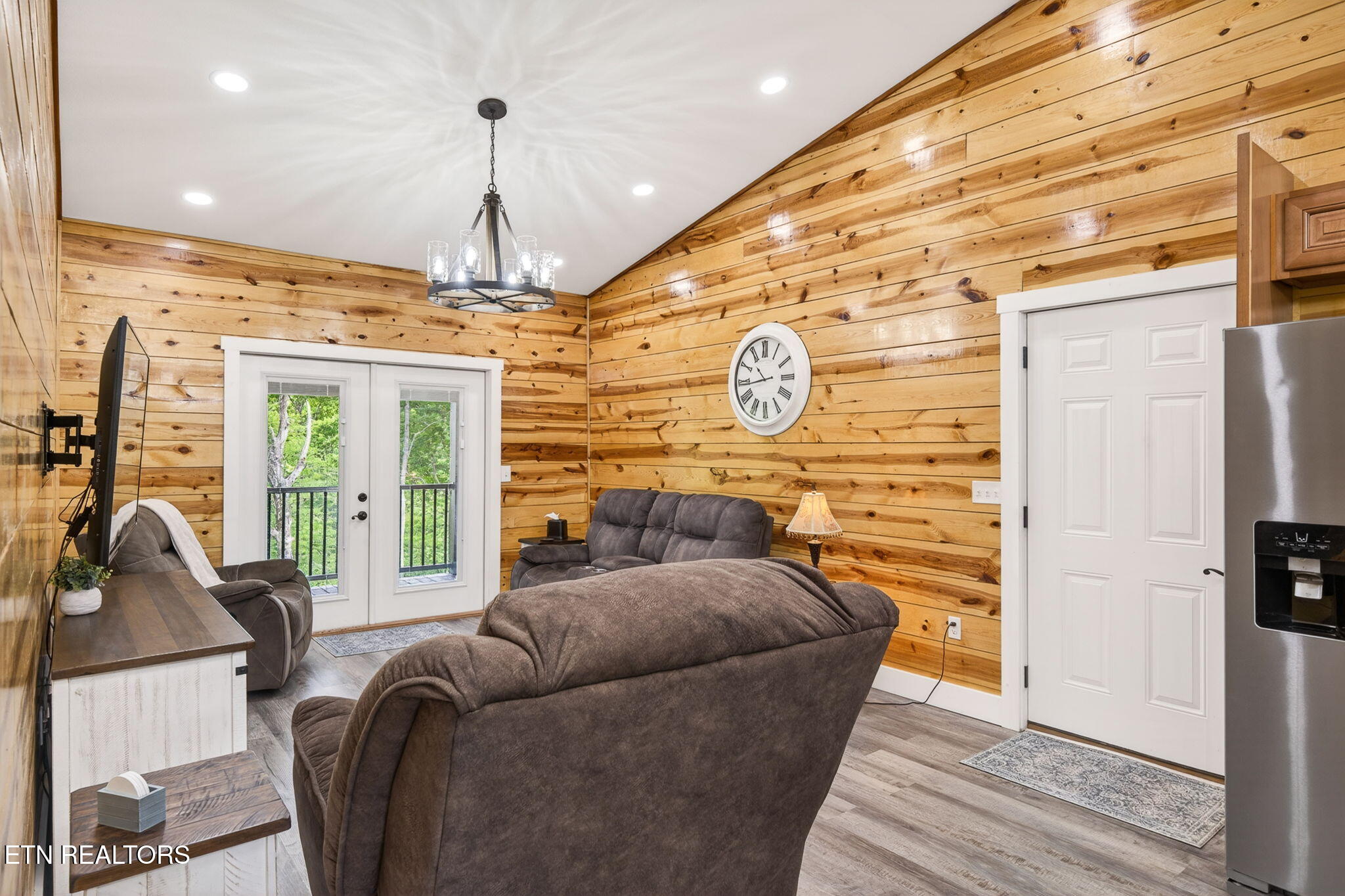 5218 Turney Groce Road Byrdstown TN 38549