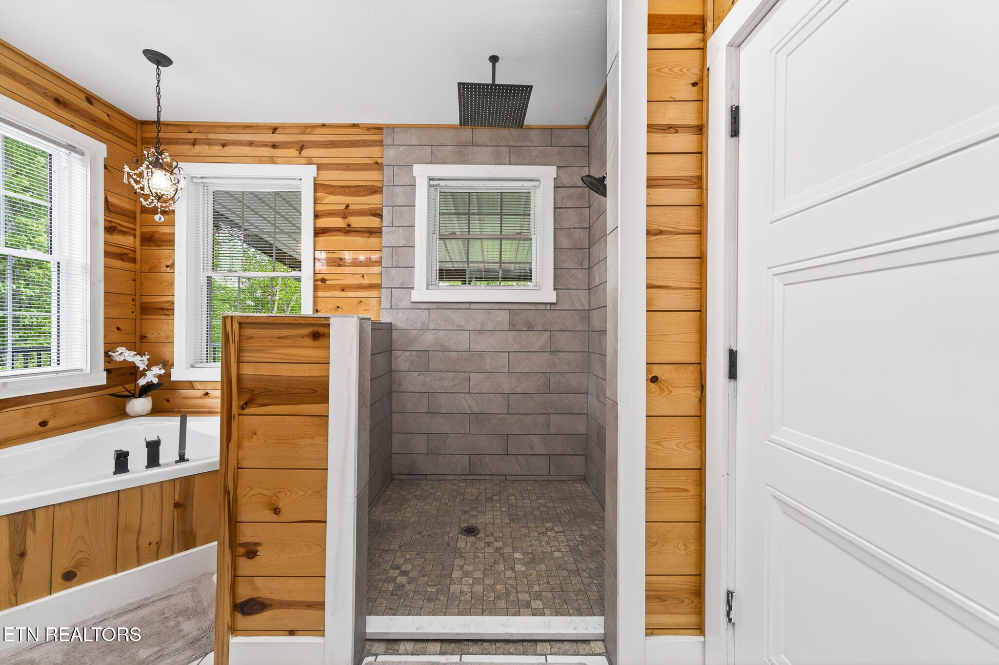 5218 Turney Groce Road Byrdstown TN 38549