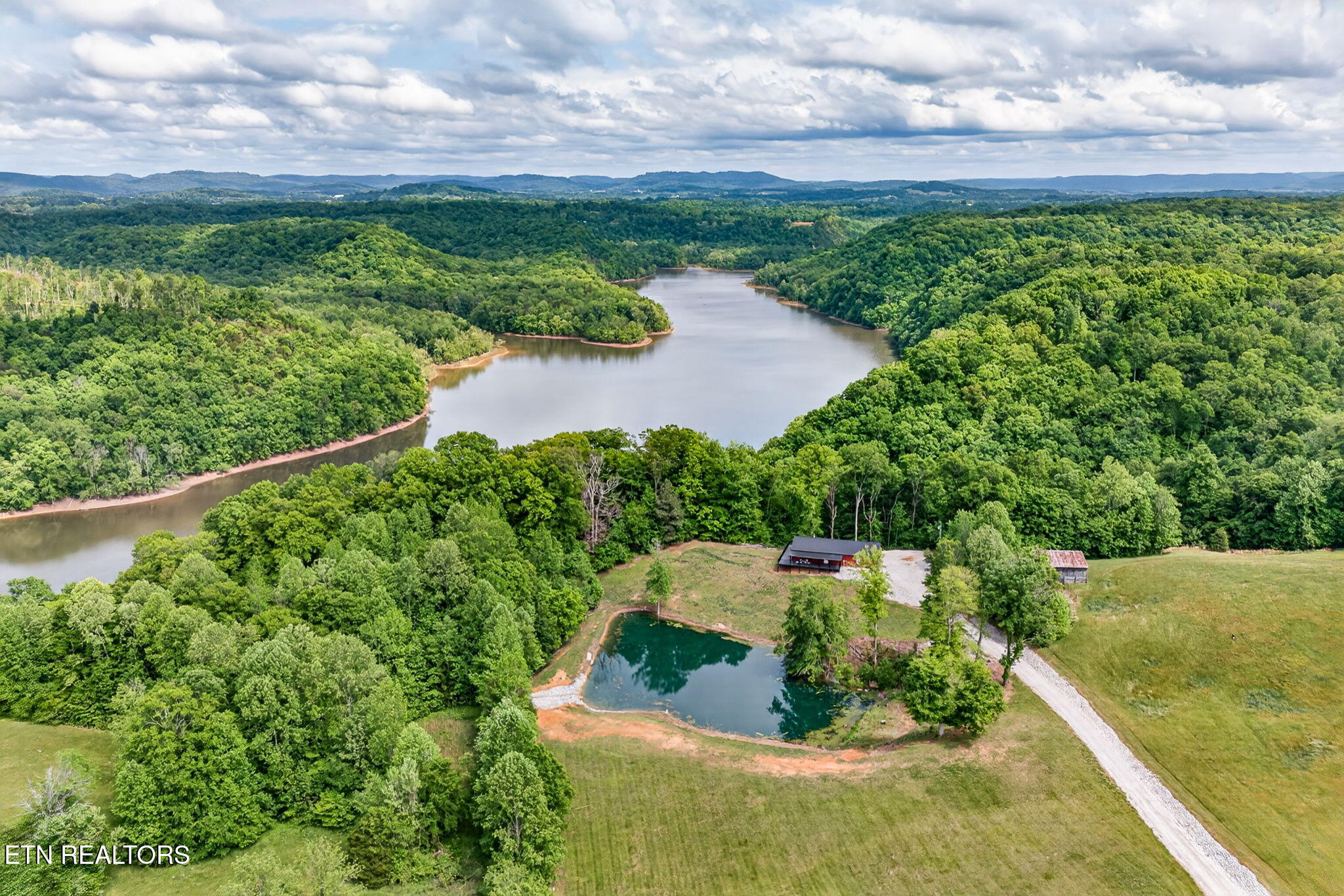 5218 Turney Groce Road Byrdstown TN 38549