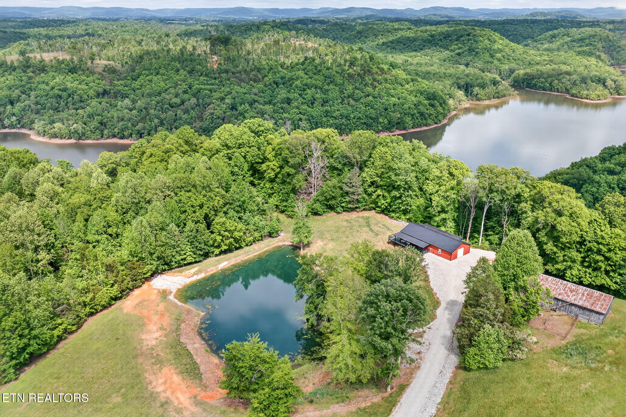 5218 Turney Groce Road Byrdstown TN 38549