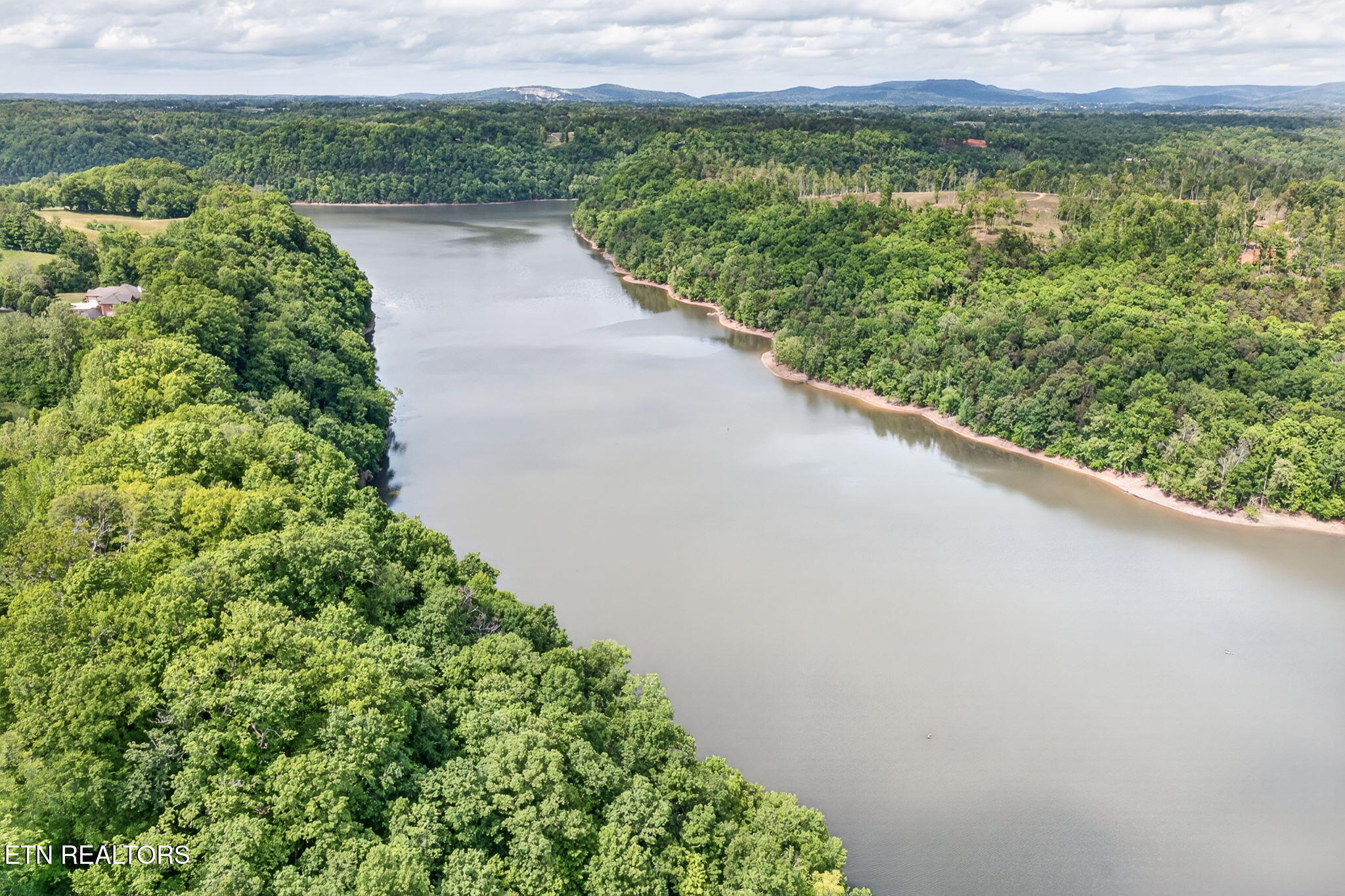 5218 Turney Groce Road Byrdstown TN 38549