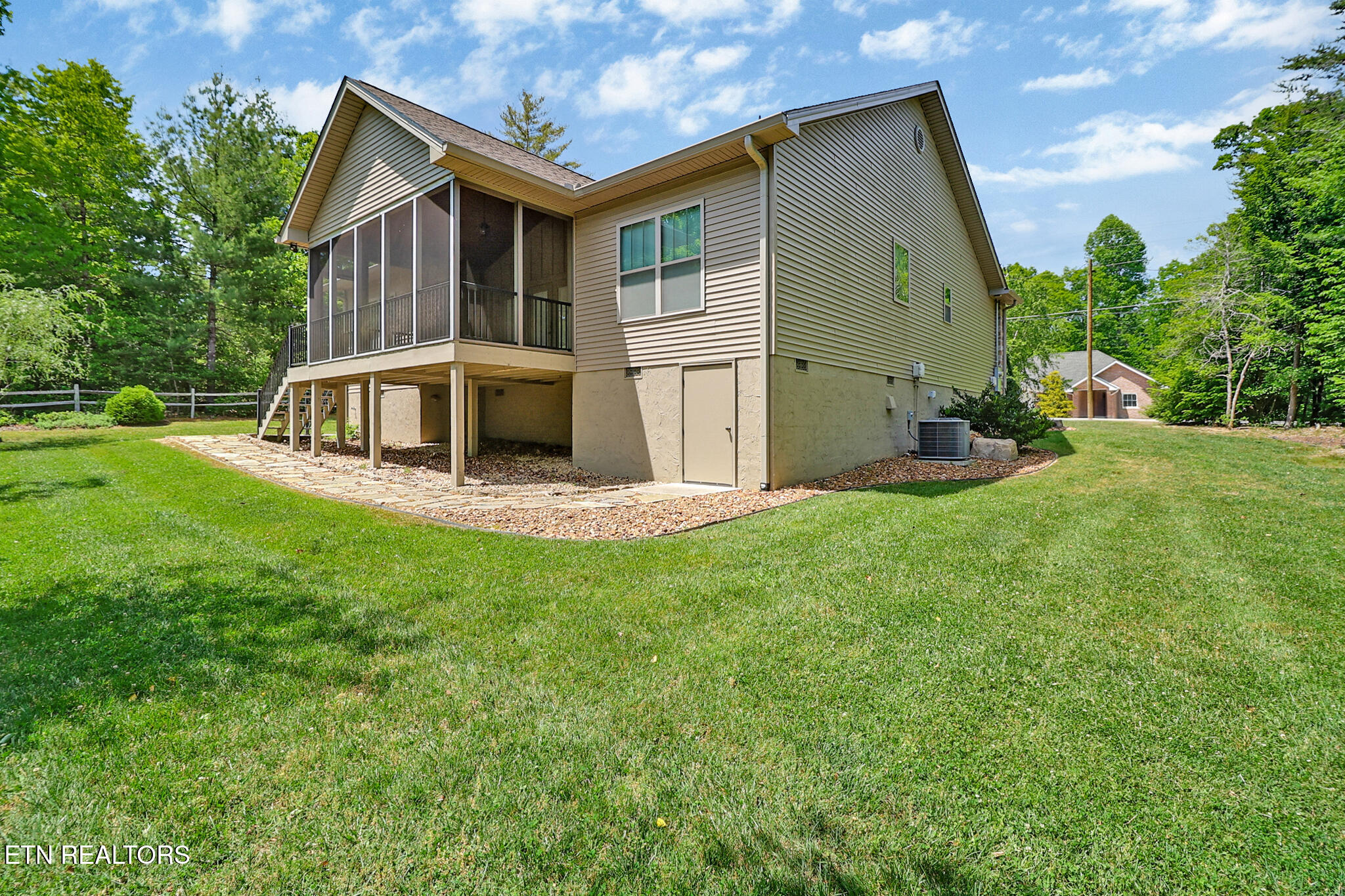 142 Forest View Drive Crossville TN 38558