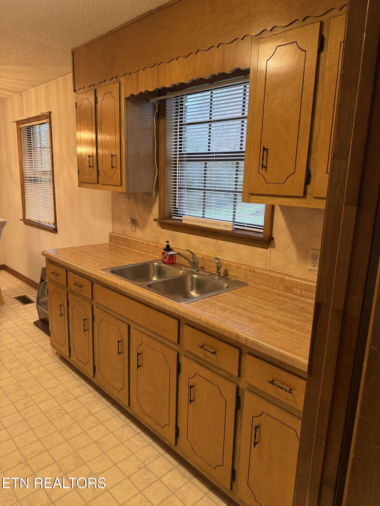 96 County Garage Road Crossville TN 38555