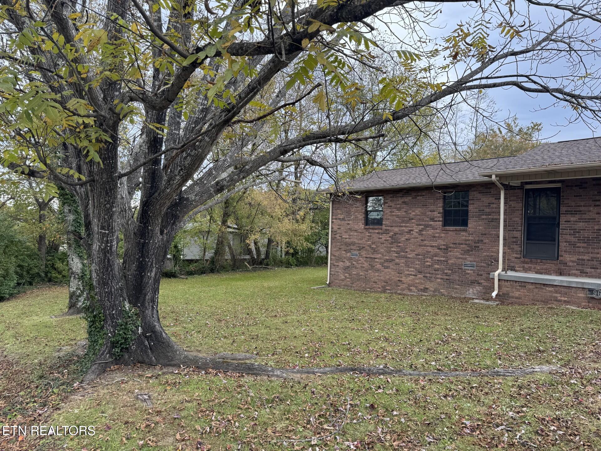 96 County Garage Road Crossville TN 38555