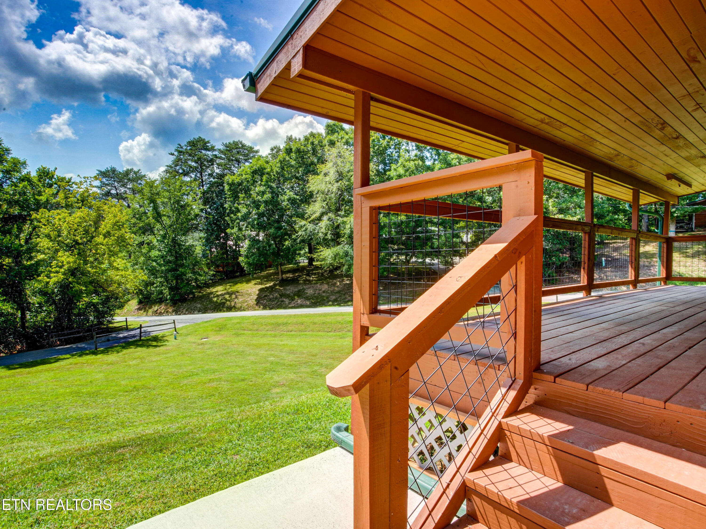 515 Smelcer Drive Pigeon Forge TN 37863