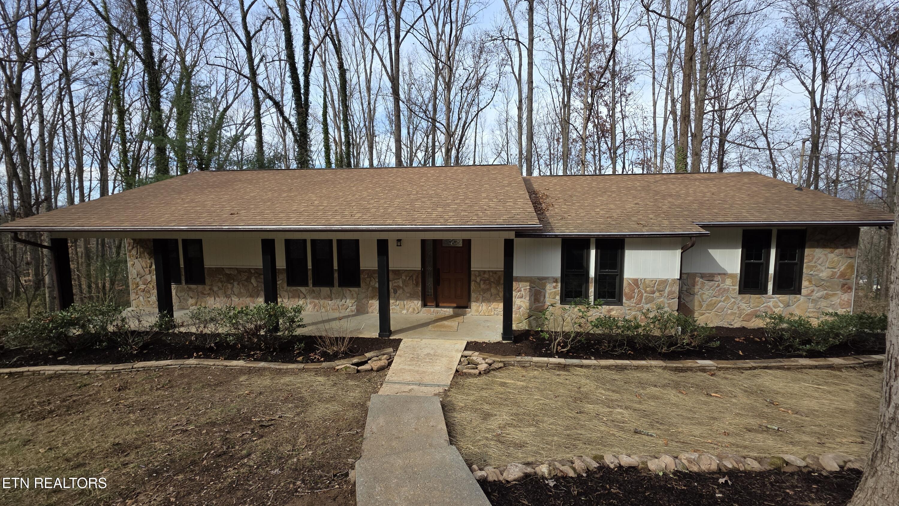 1135 W West Outer Drive Oak Ridge TN 37830