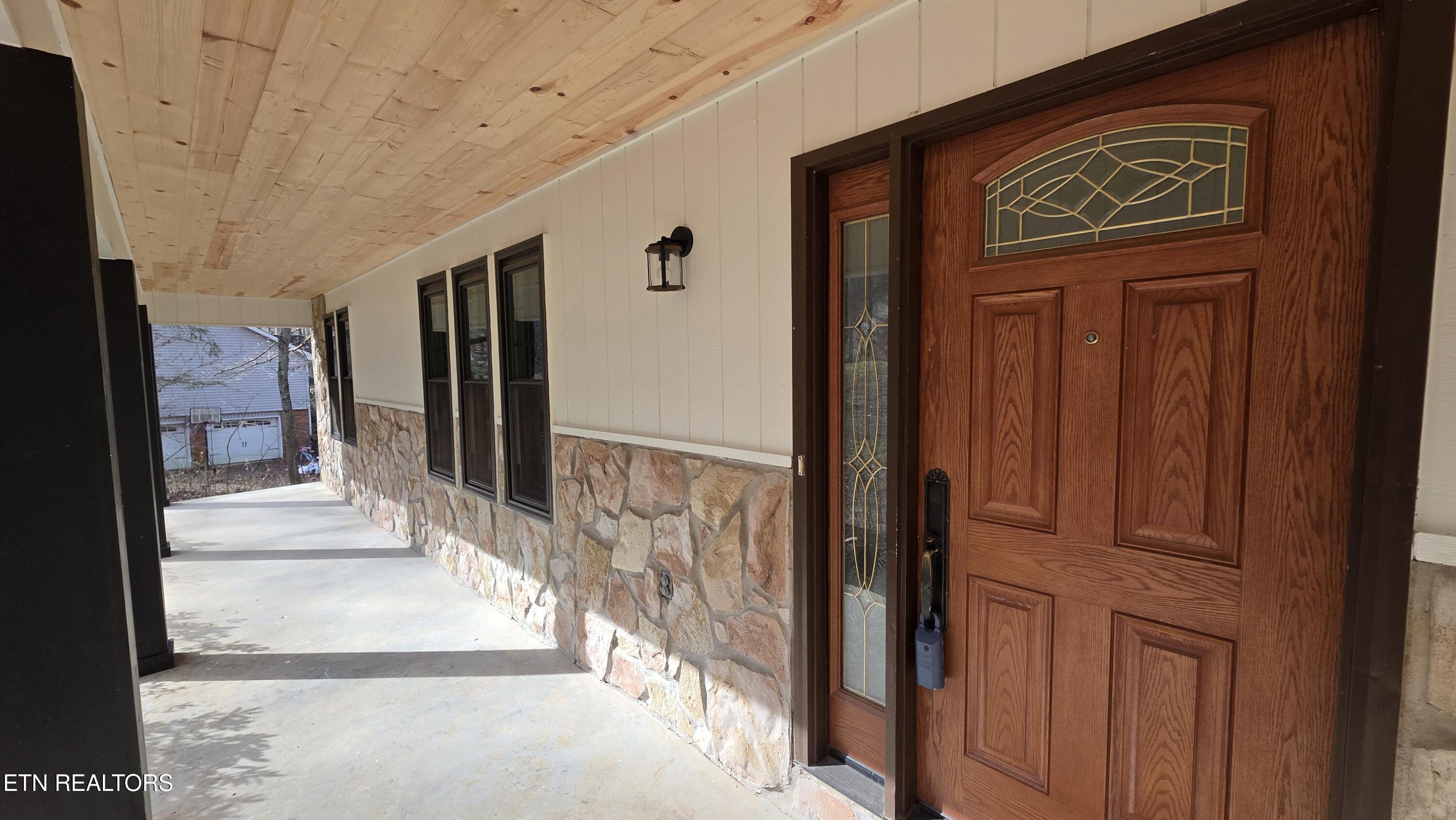 1135 W West Outer Drive Oak Ridge TN 37830