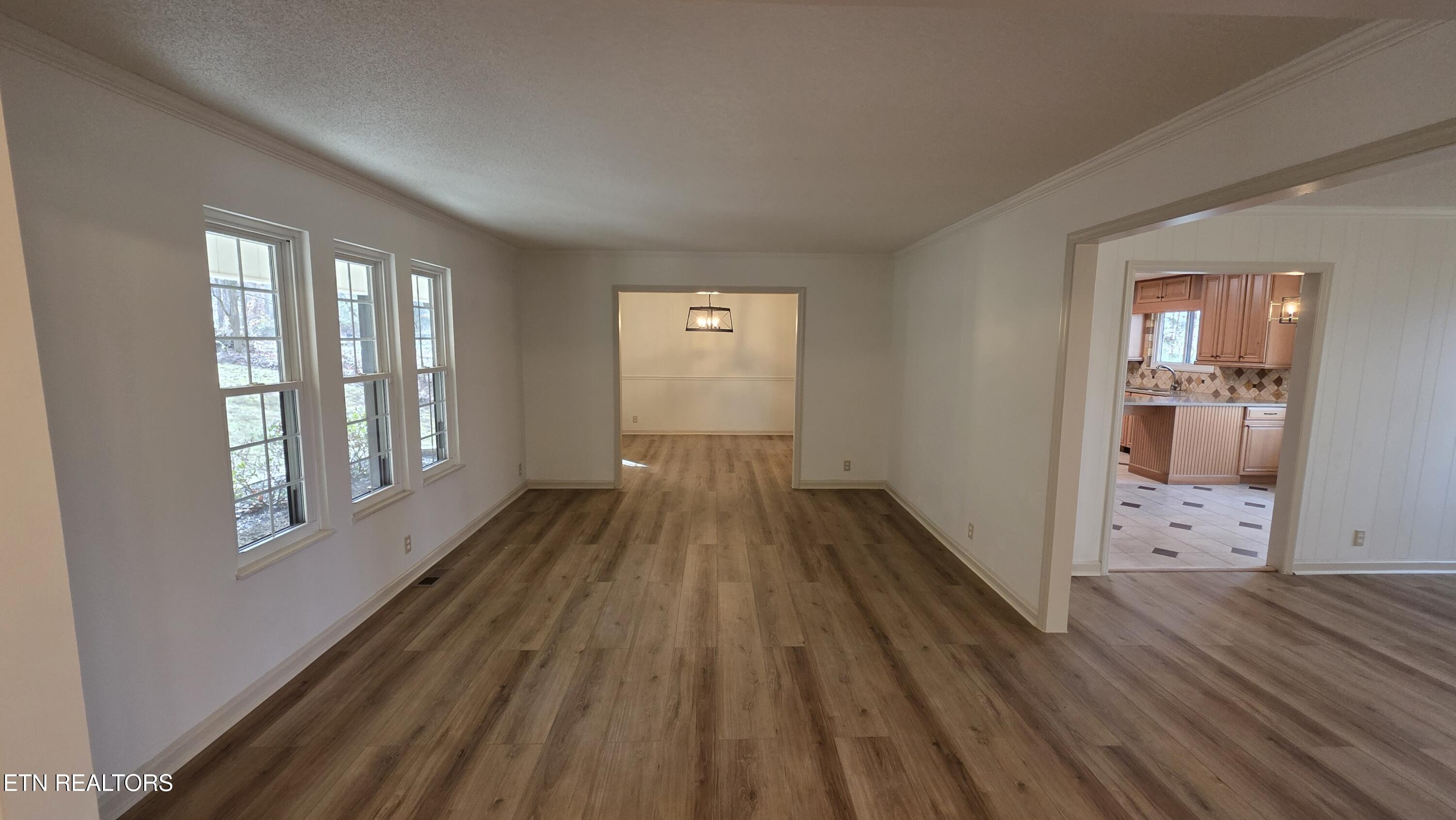 1135 W West Outer Drive Oak Ridge TN 37830