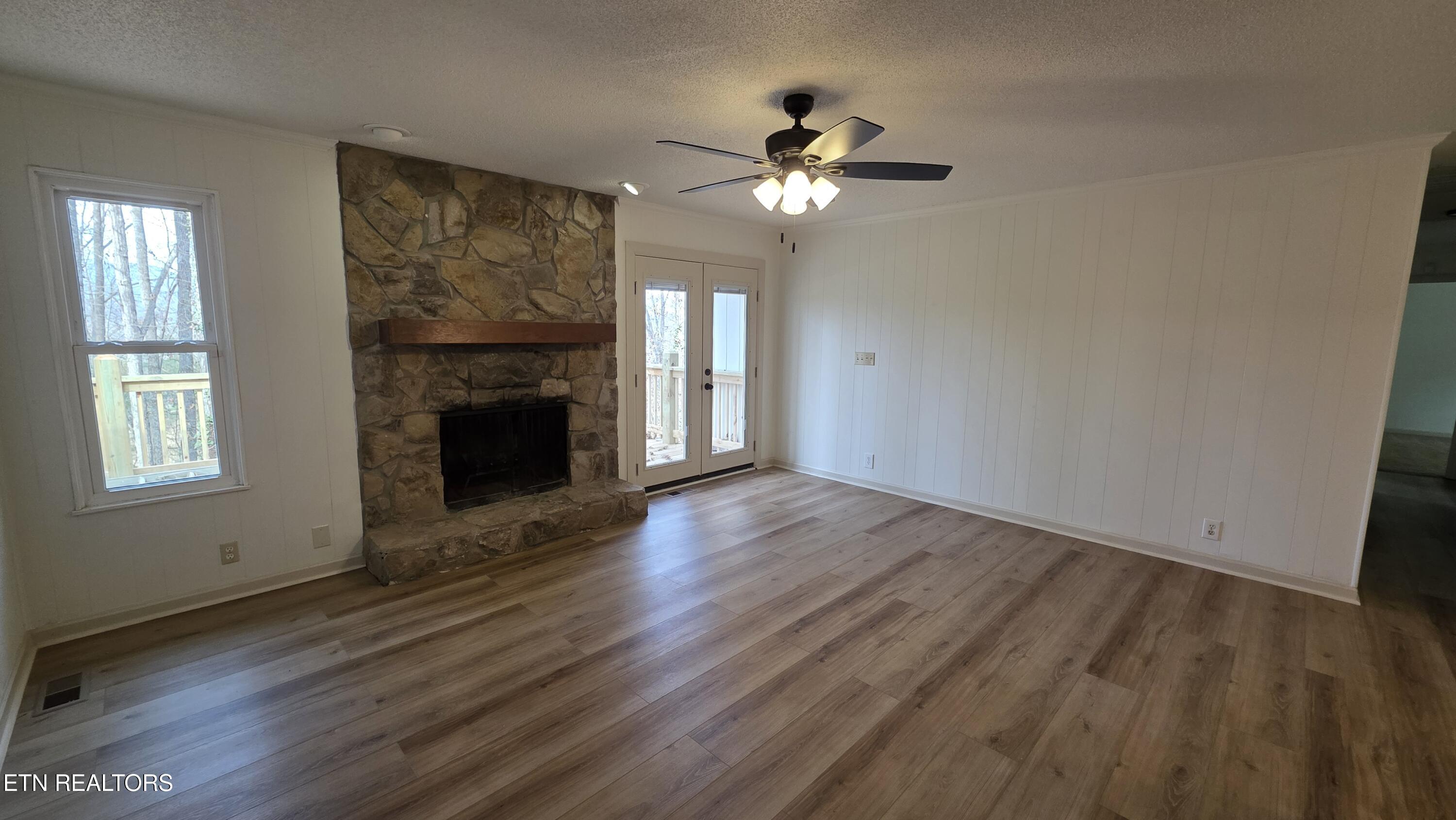 1135 W West Outer Drive Oak Ridge TN 37830