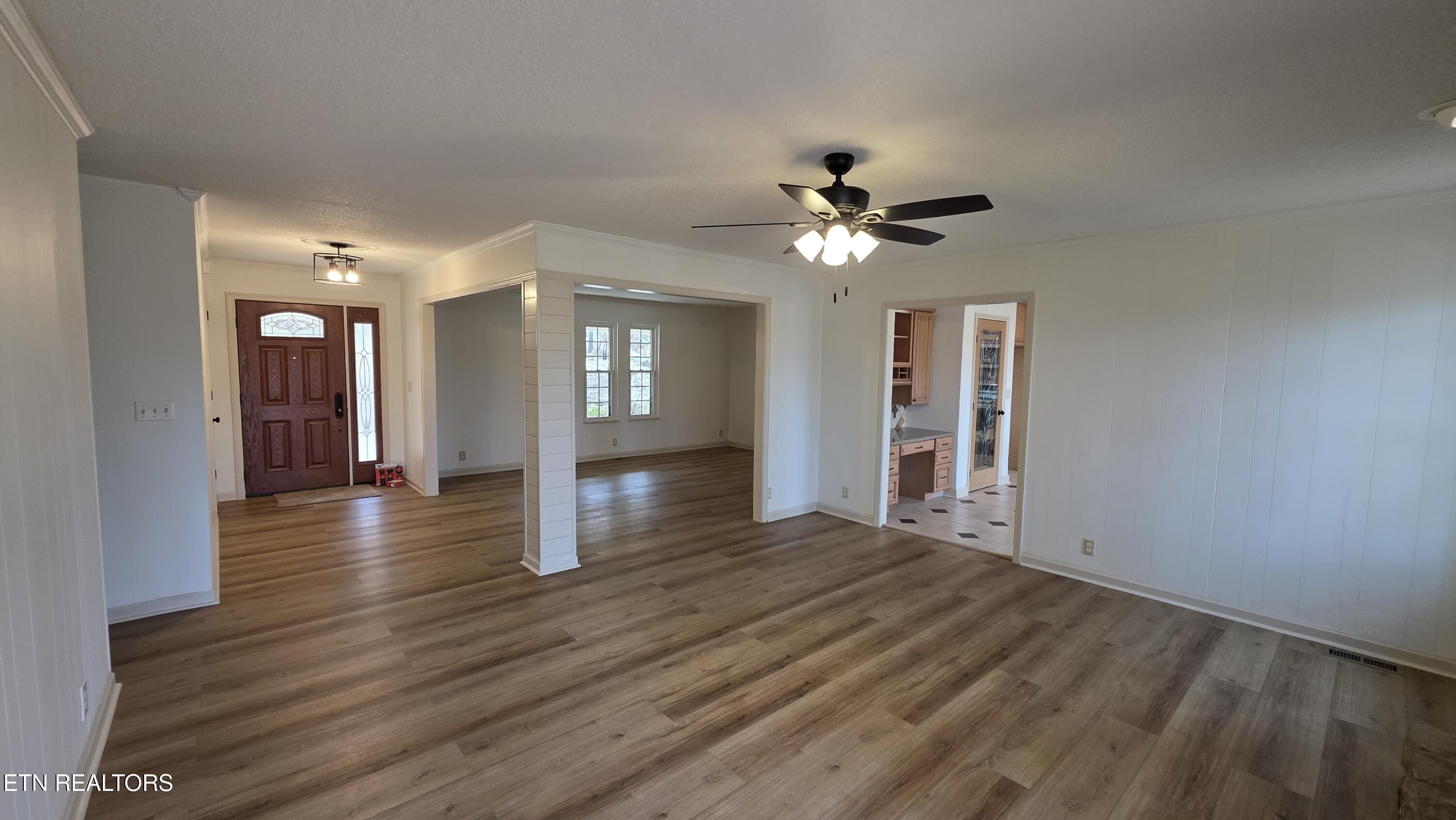 1135 W West Outer Drive Oak Ridge TN 37830