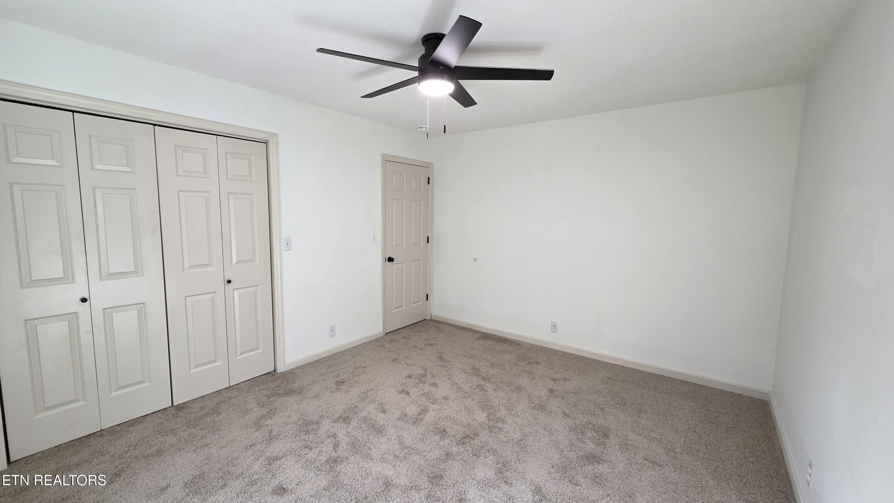 1135 W West Outer Drive Oak Ridge TN 37830