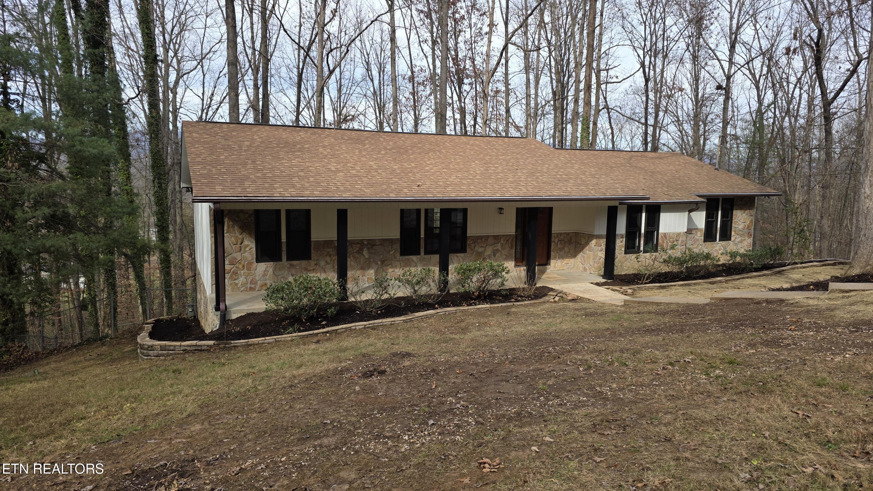 1135 W West Outer Drive Oak Ridge TN 37830
