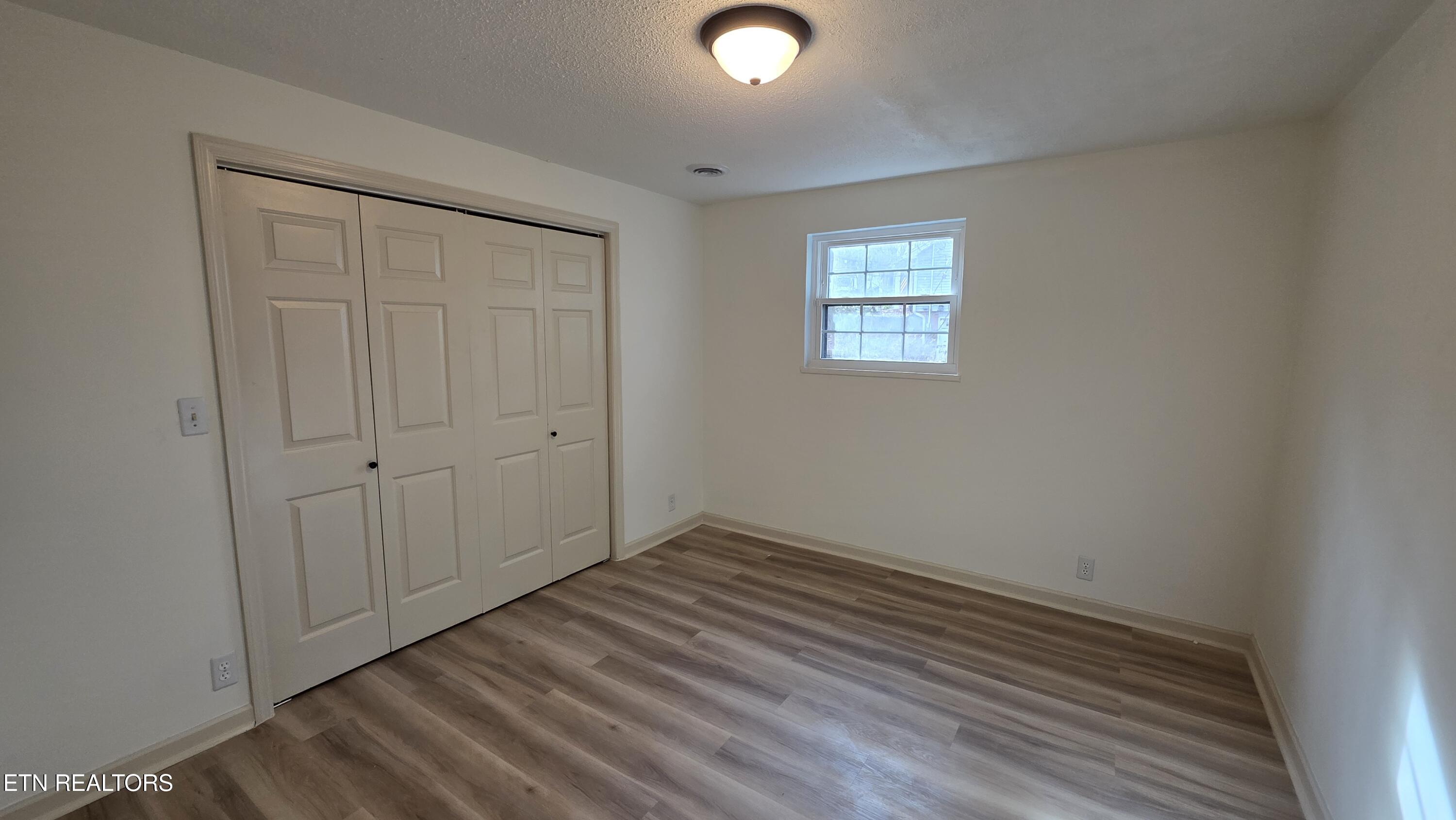 1135 W West Outer Drive Oak Ridge TN 37830