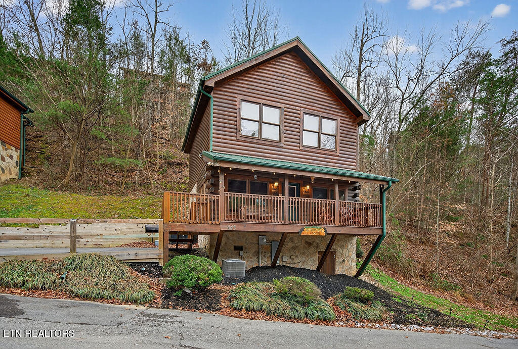 645 Chickasaw Gap Way Pigeon Forge TN 37863