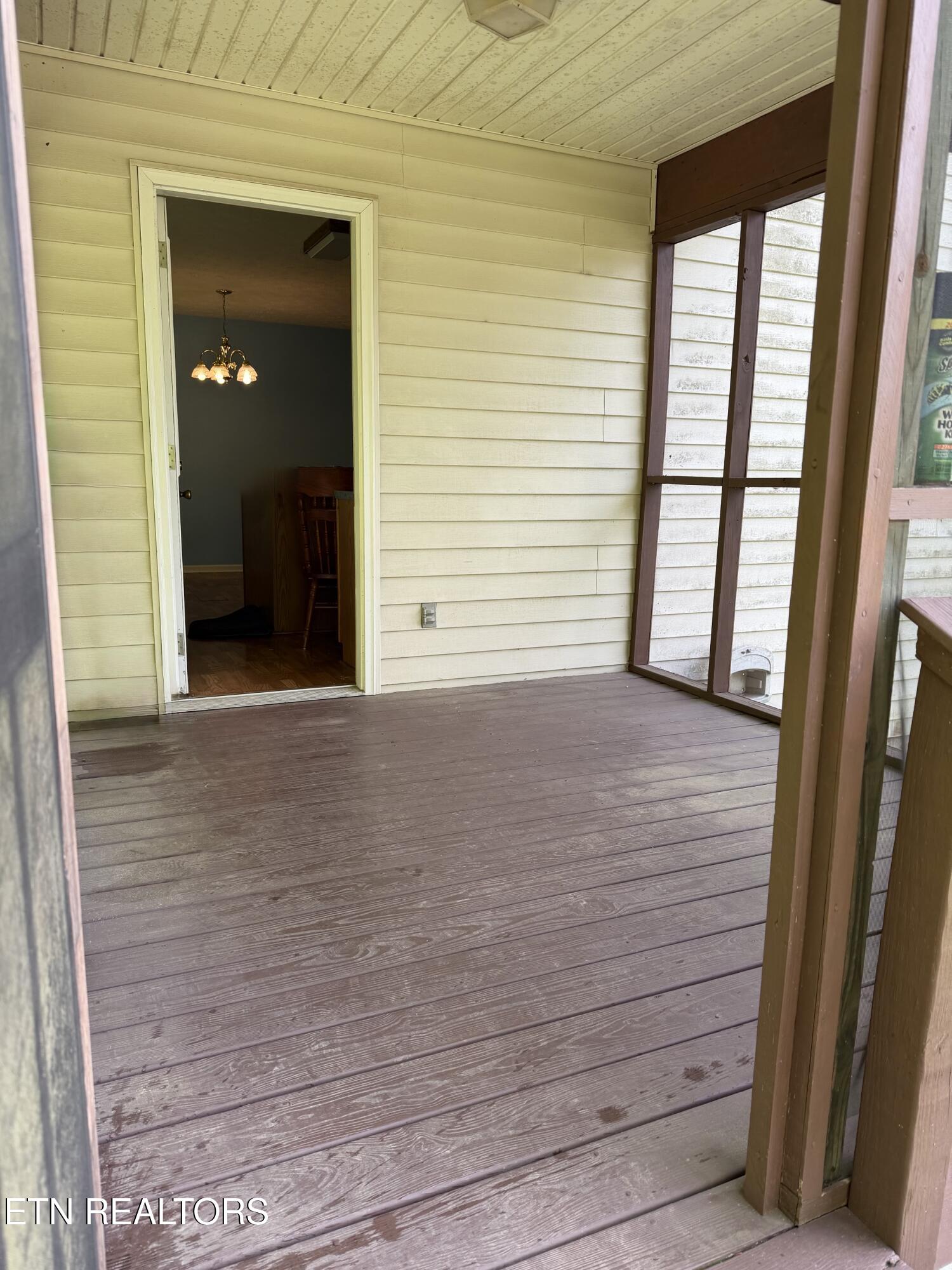 8946 Heathercrest Drive Powell TN 37849