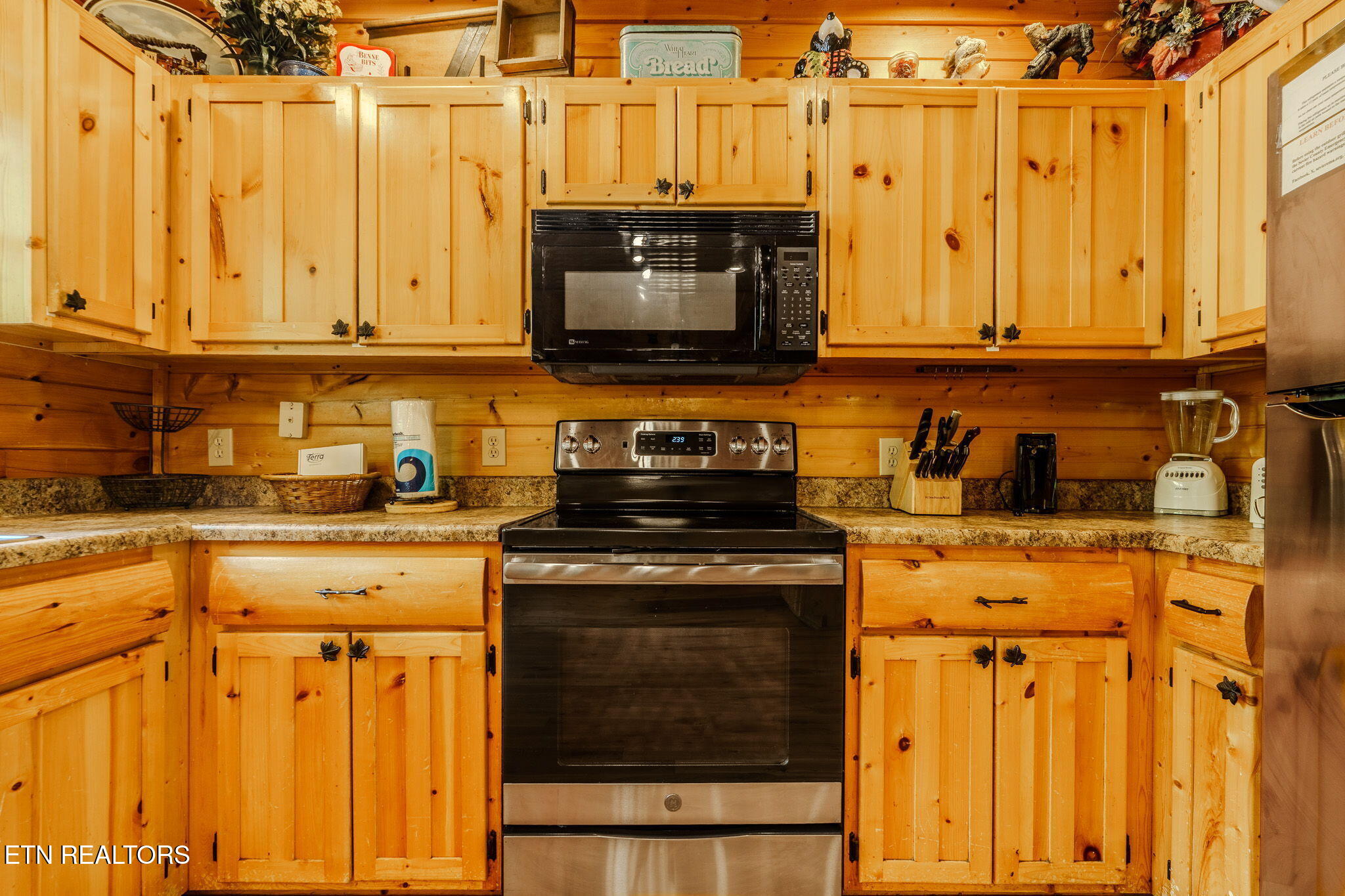2724 Cats Paw Lane Sevierville TN 37862