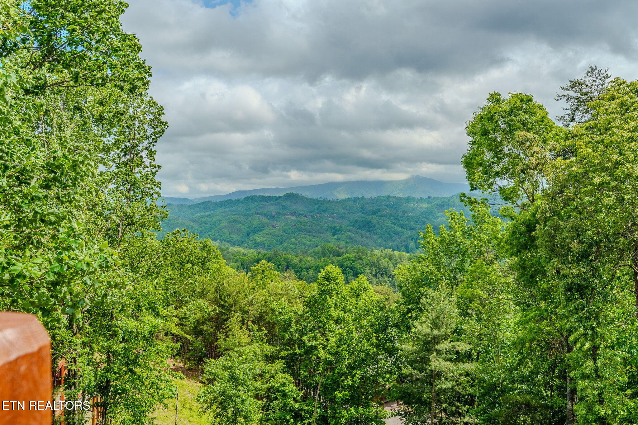 2724 Cats Paw Lane Sevierville TN 37862